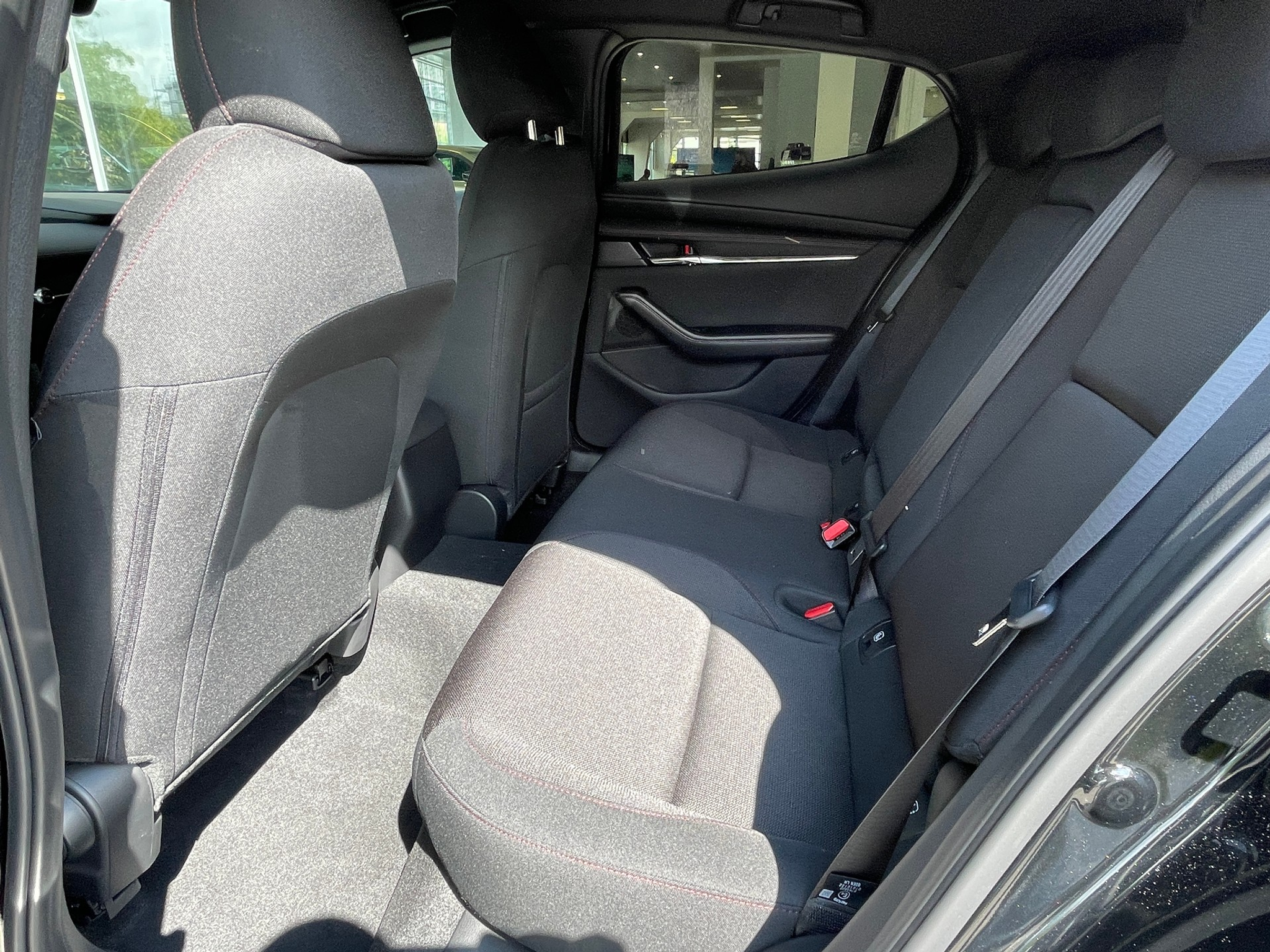 listing desktop thumbnail image 8