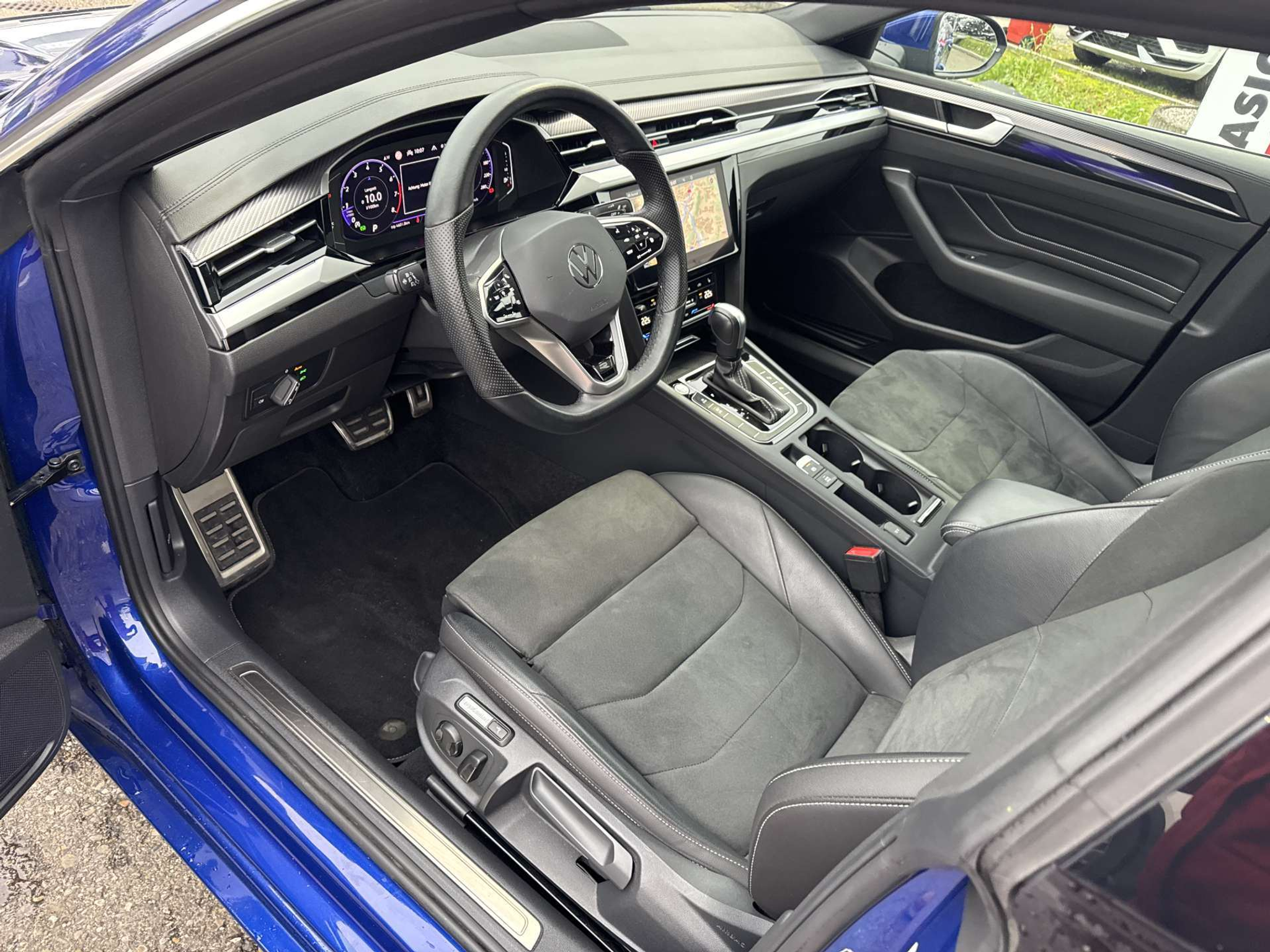 listing desktop thumbnail image 5