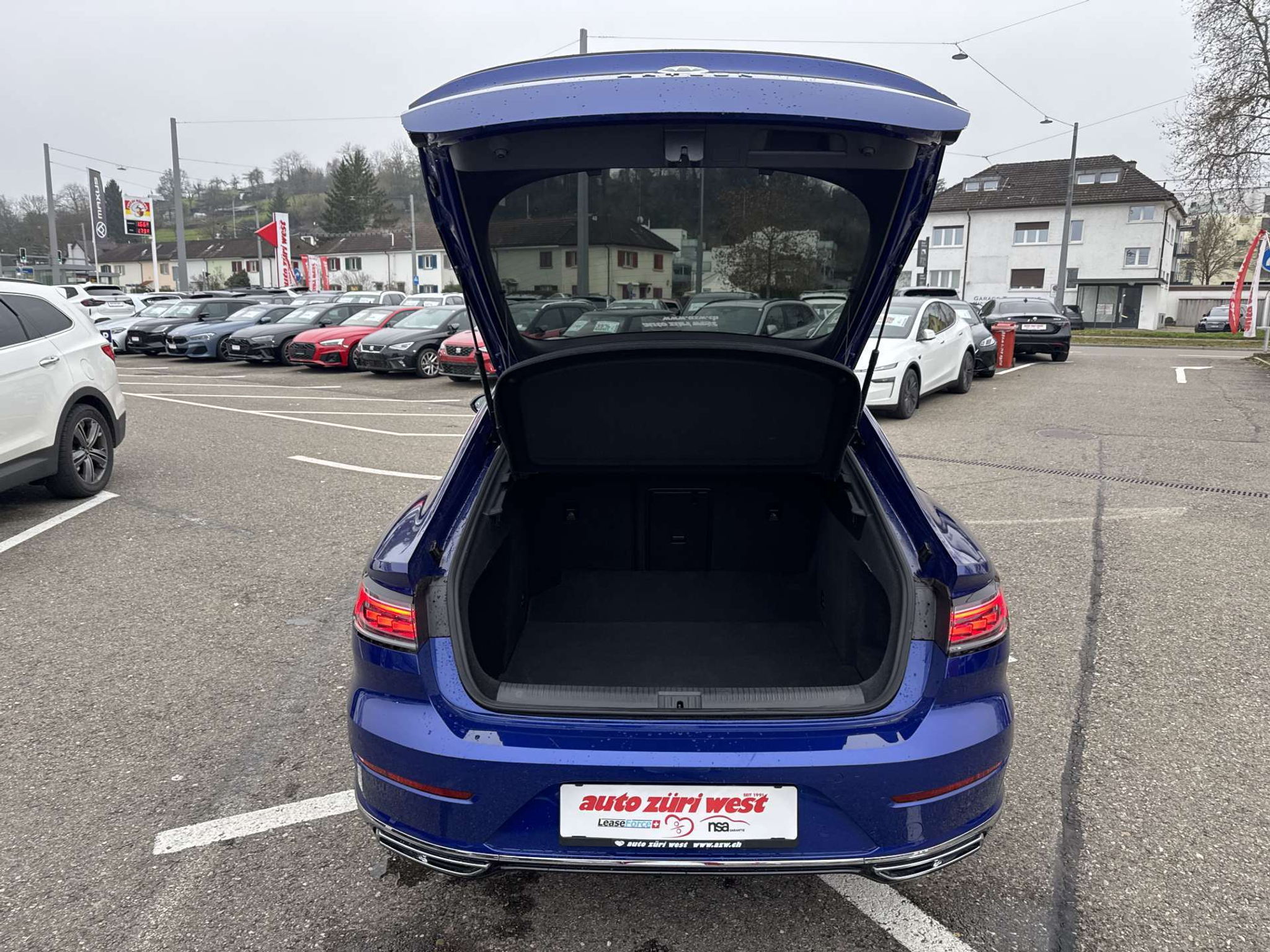 listing desktop thumbnail image 7