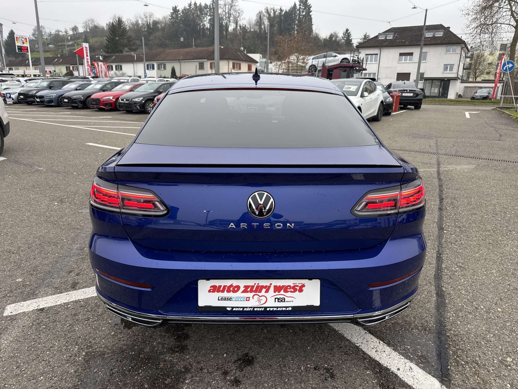 listing desktop thumbnail image 14