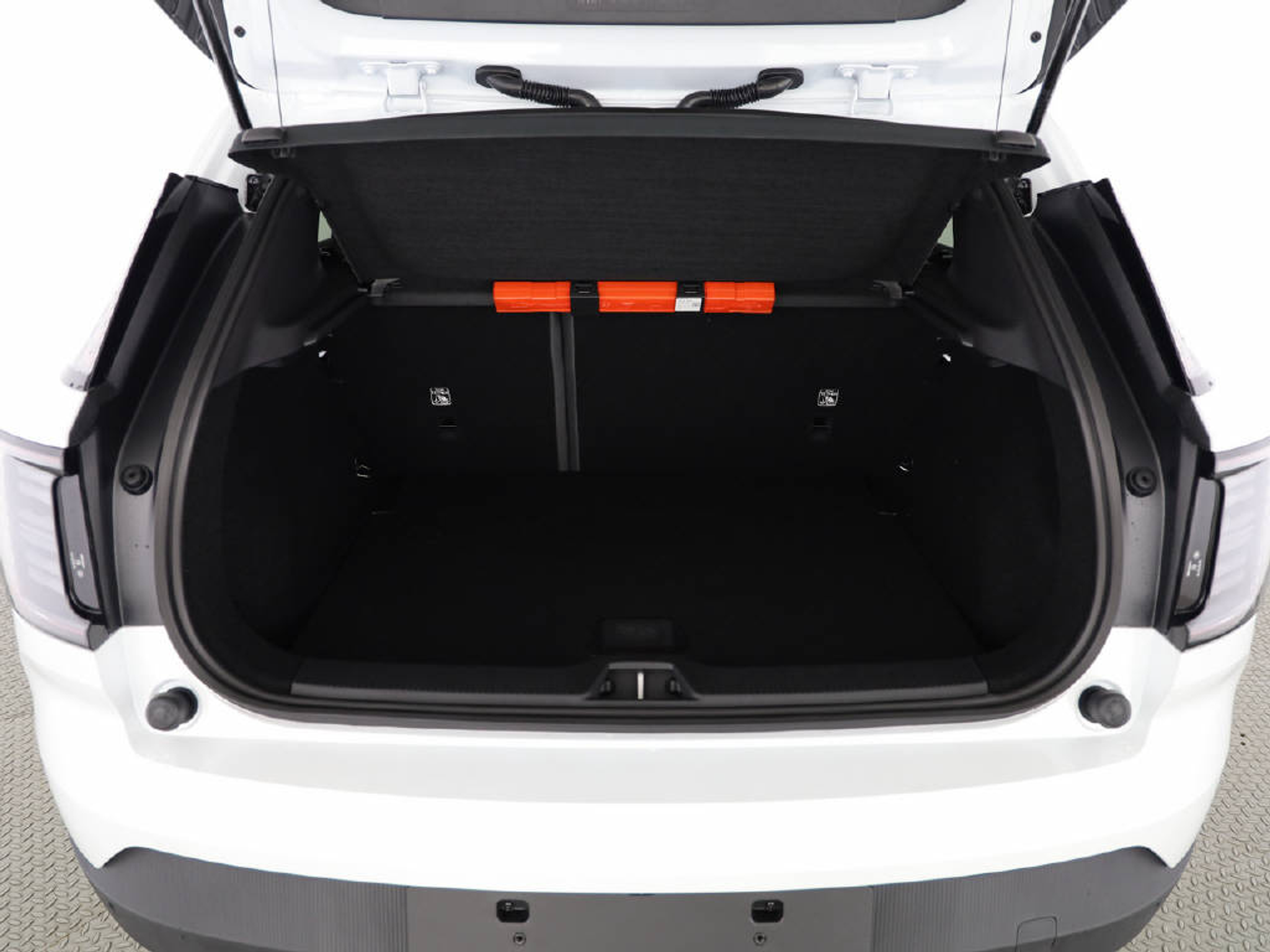 listing desktop thumbnail image 23