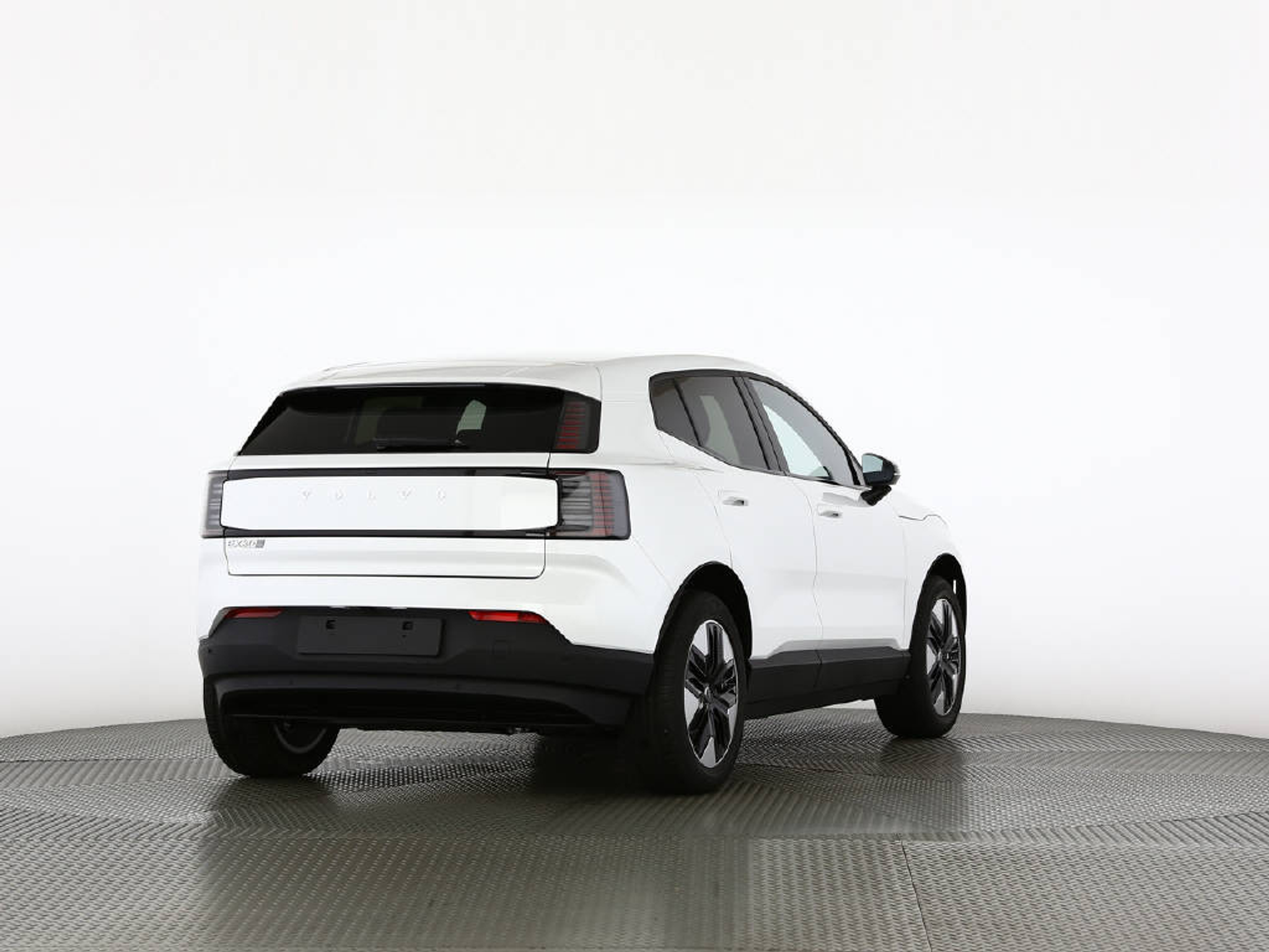 listing desktop thumbnail image 11