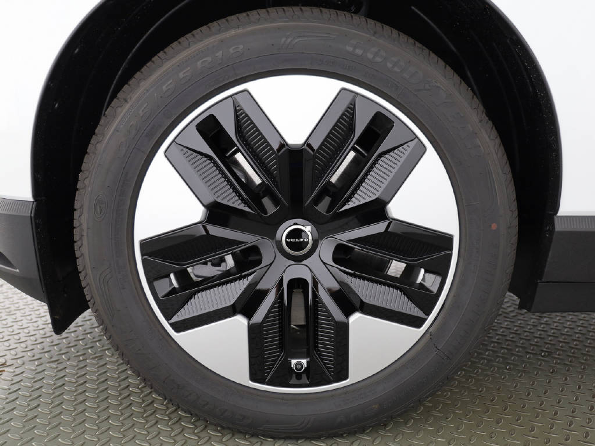 listing desktop thumbnail image 30