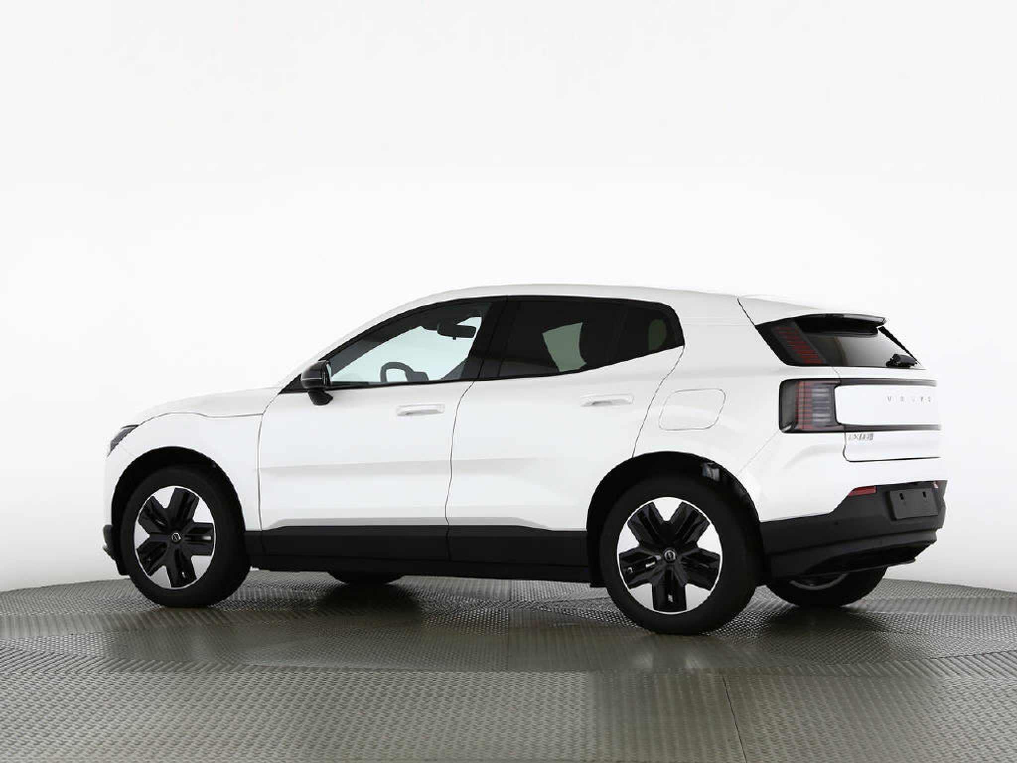 listing desktop thumbnail image 6