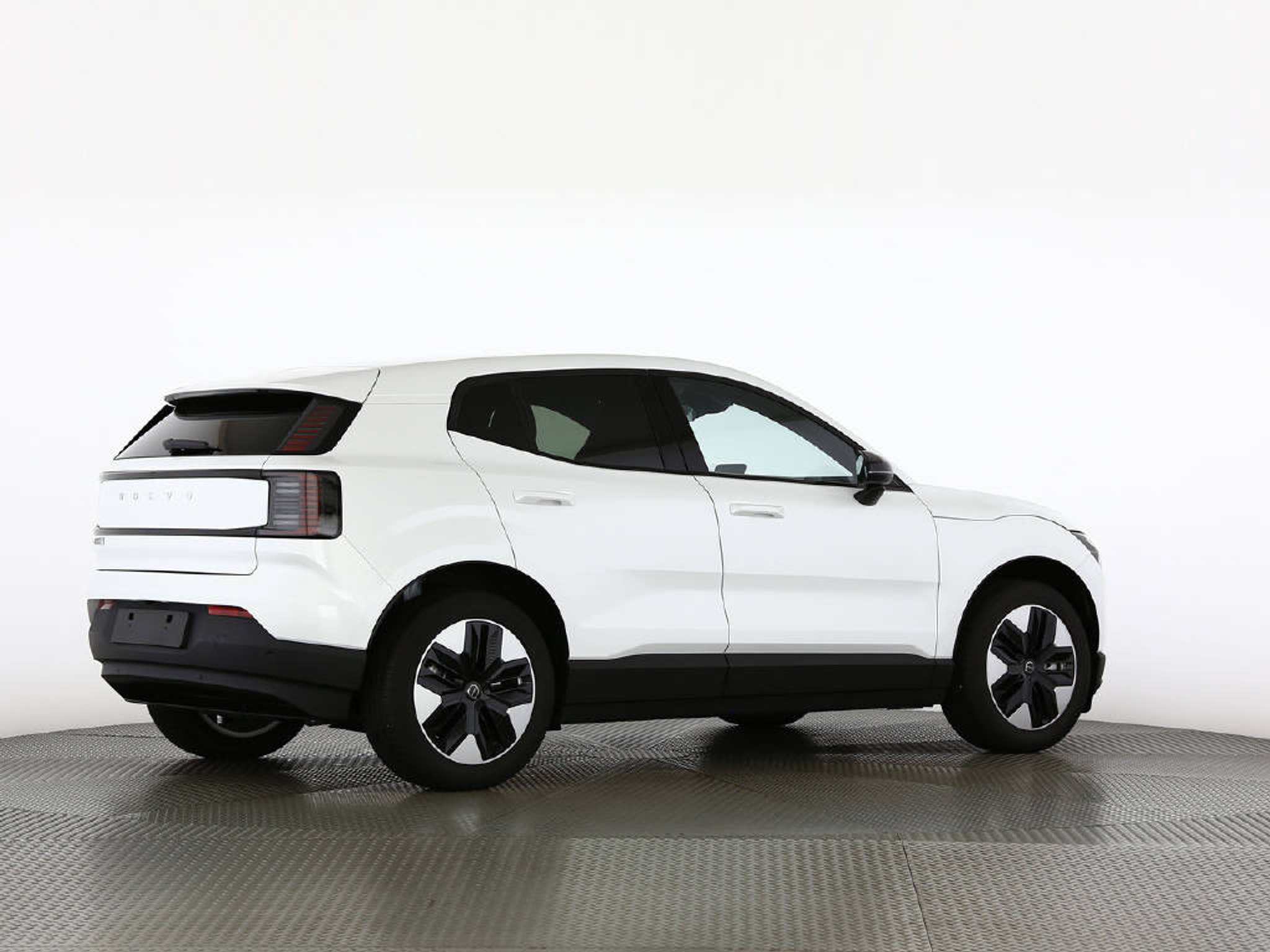 listing desktop thumbnail image 13