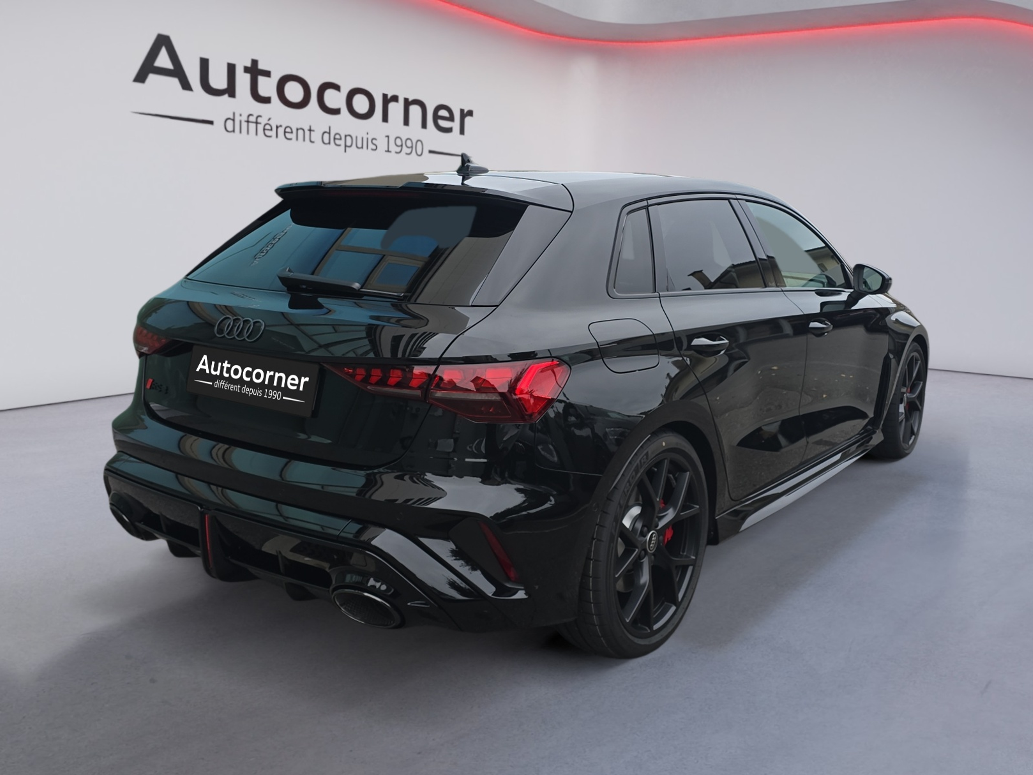 listing desktop thumbnail image 4