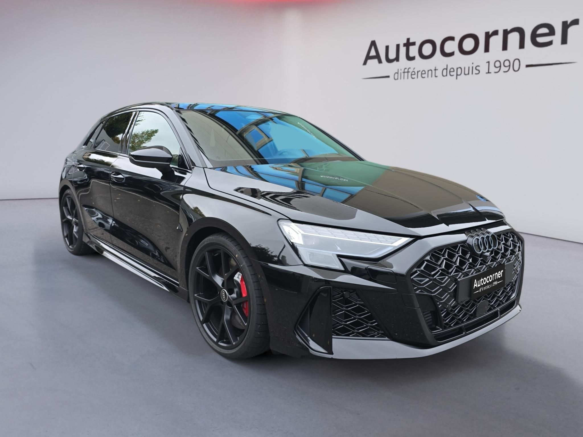 listing desktop thumbnail image 0