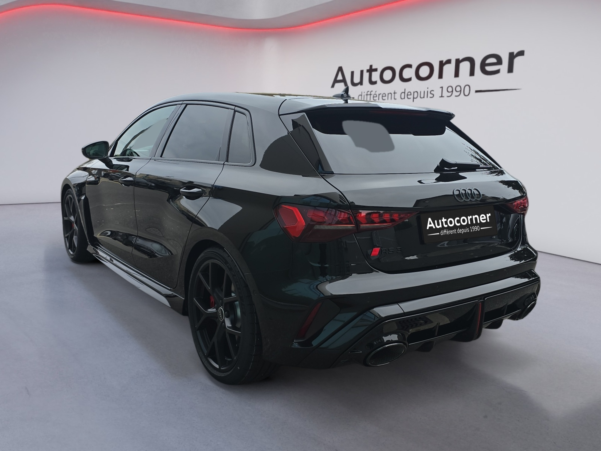 listing desktop thumbnail image 2