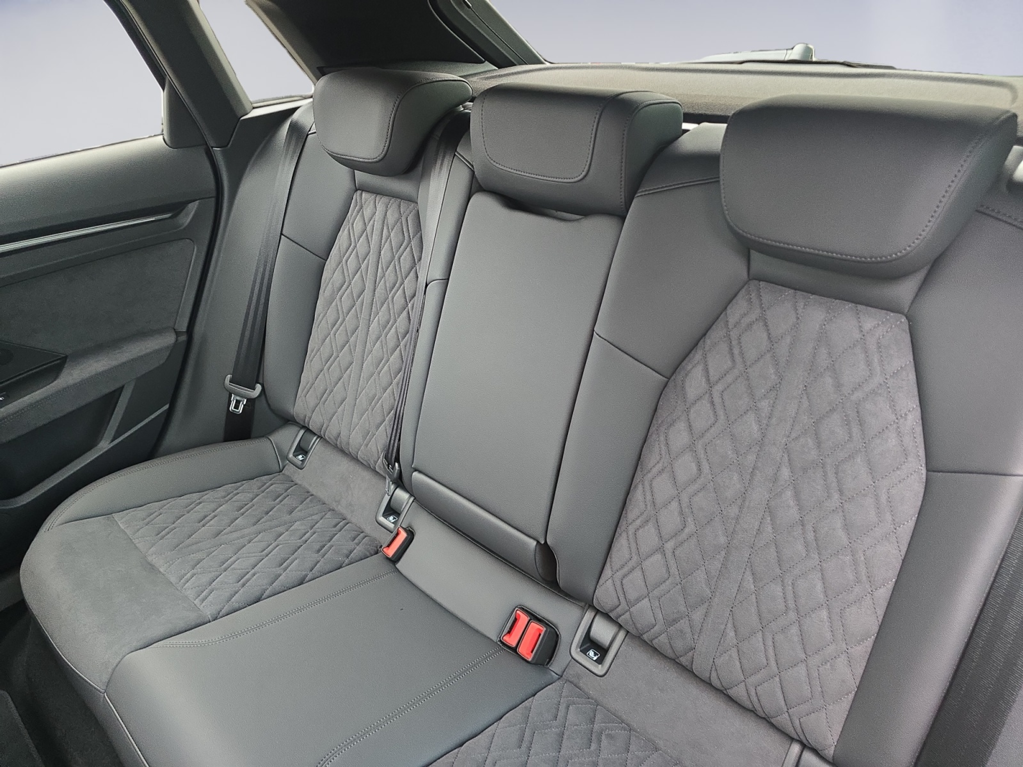 listing desktop thumbnail image 10