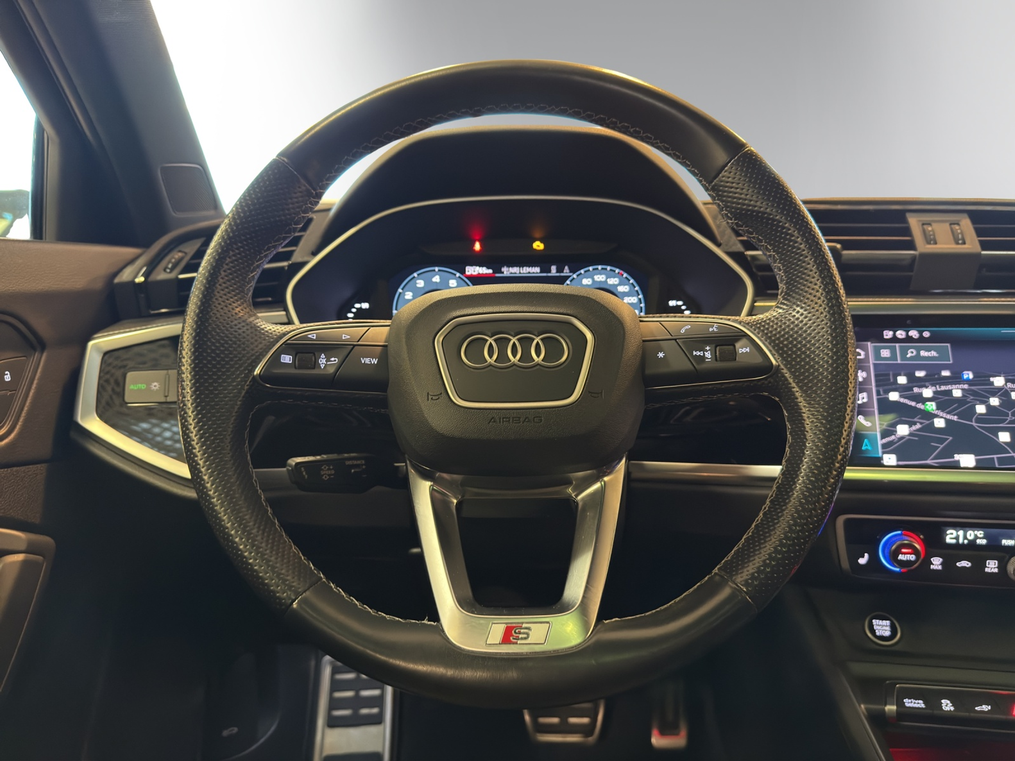 listing desktop thumbnail image 13