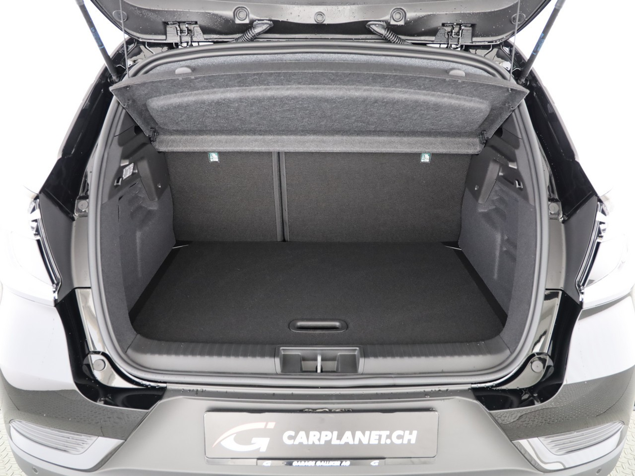 listing desktop thumbnail image 8