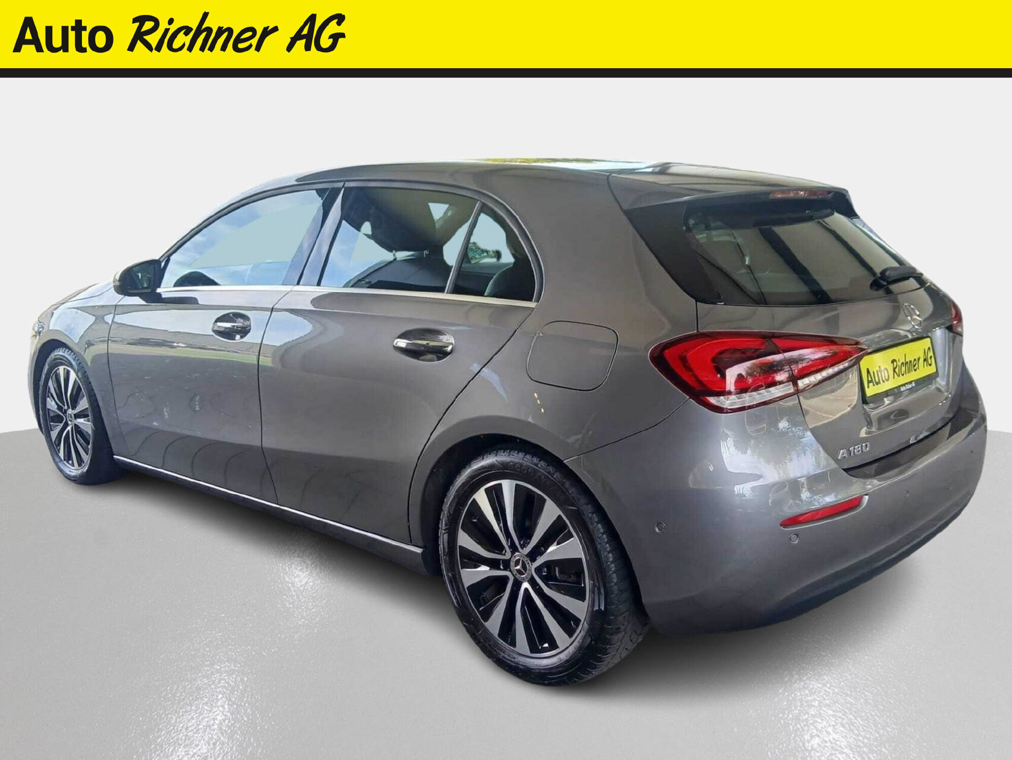 listing desktop thumbnail image 4