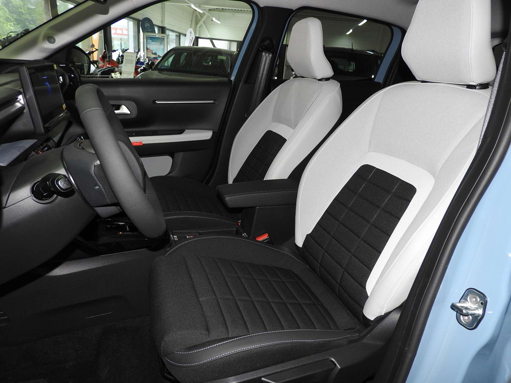 listing desktop thumbnail image 8