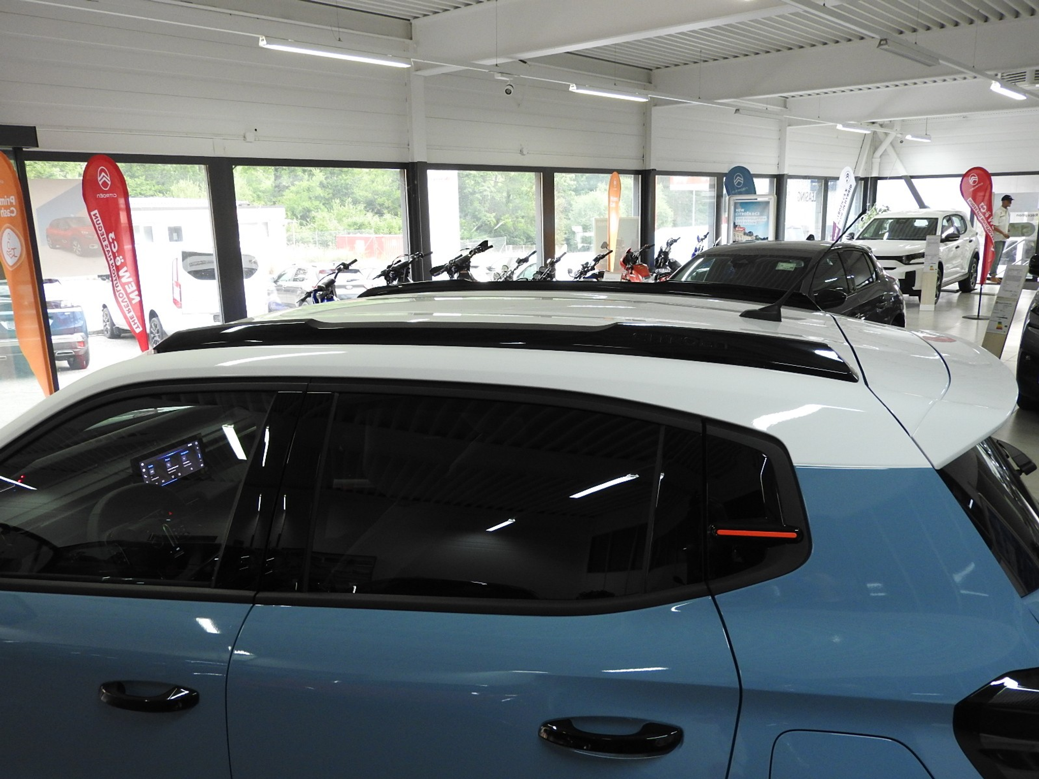 listing desktop thumbnail image 11