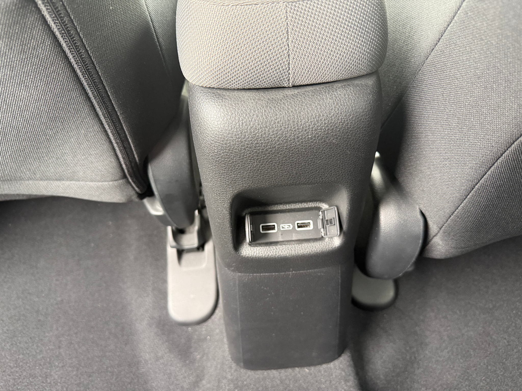 listing desktop thumbnail image 6