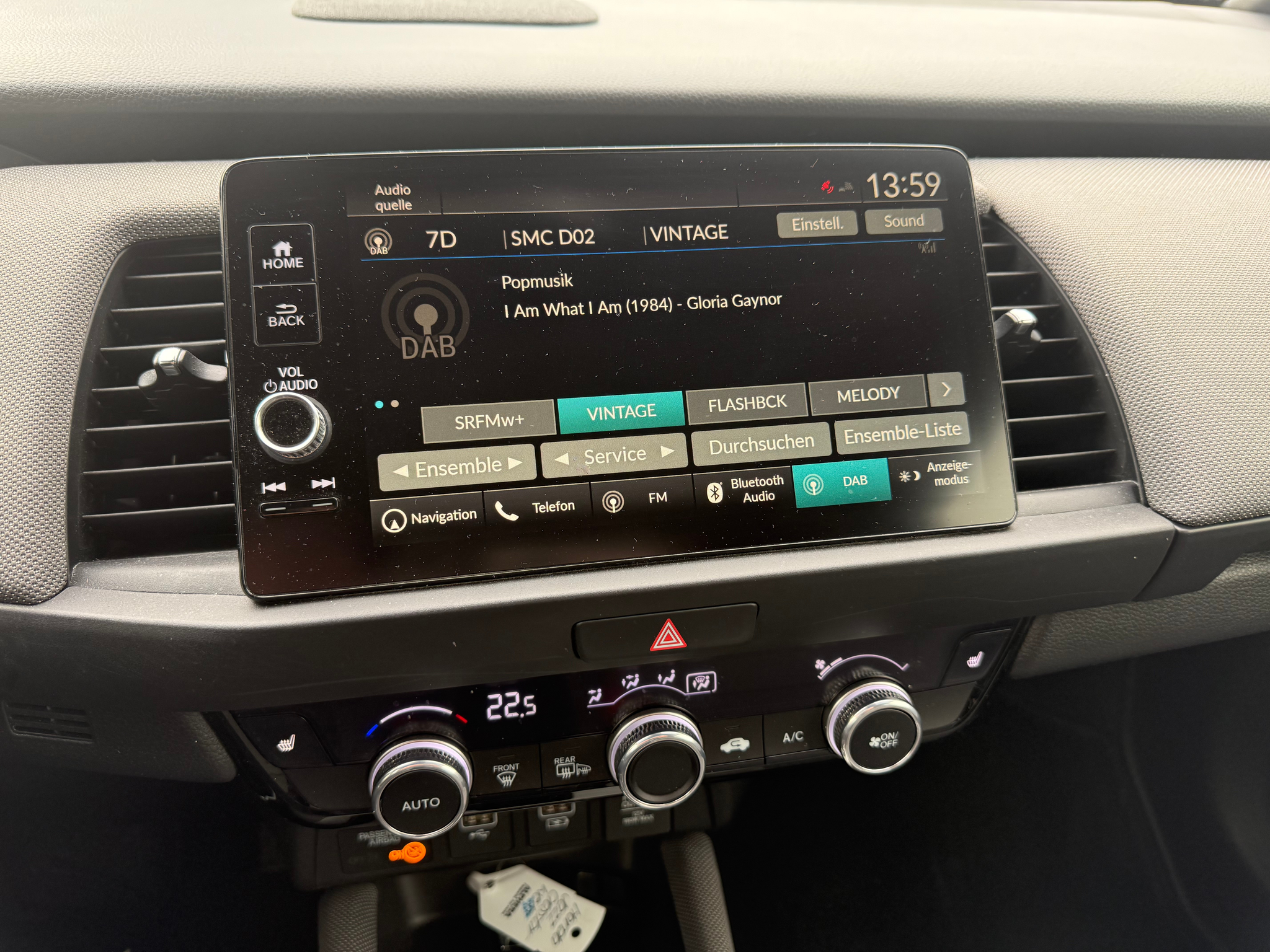 listing desktop thumbnail image 9