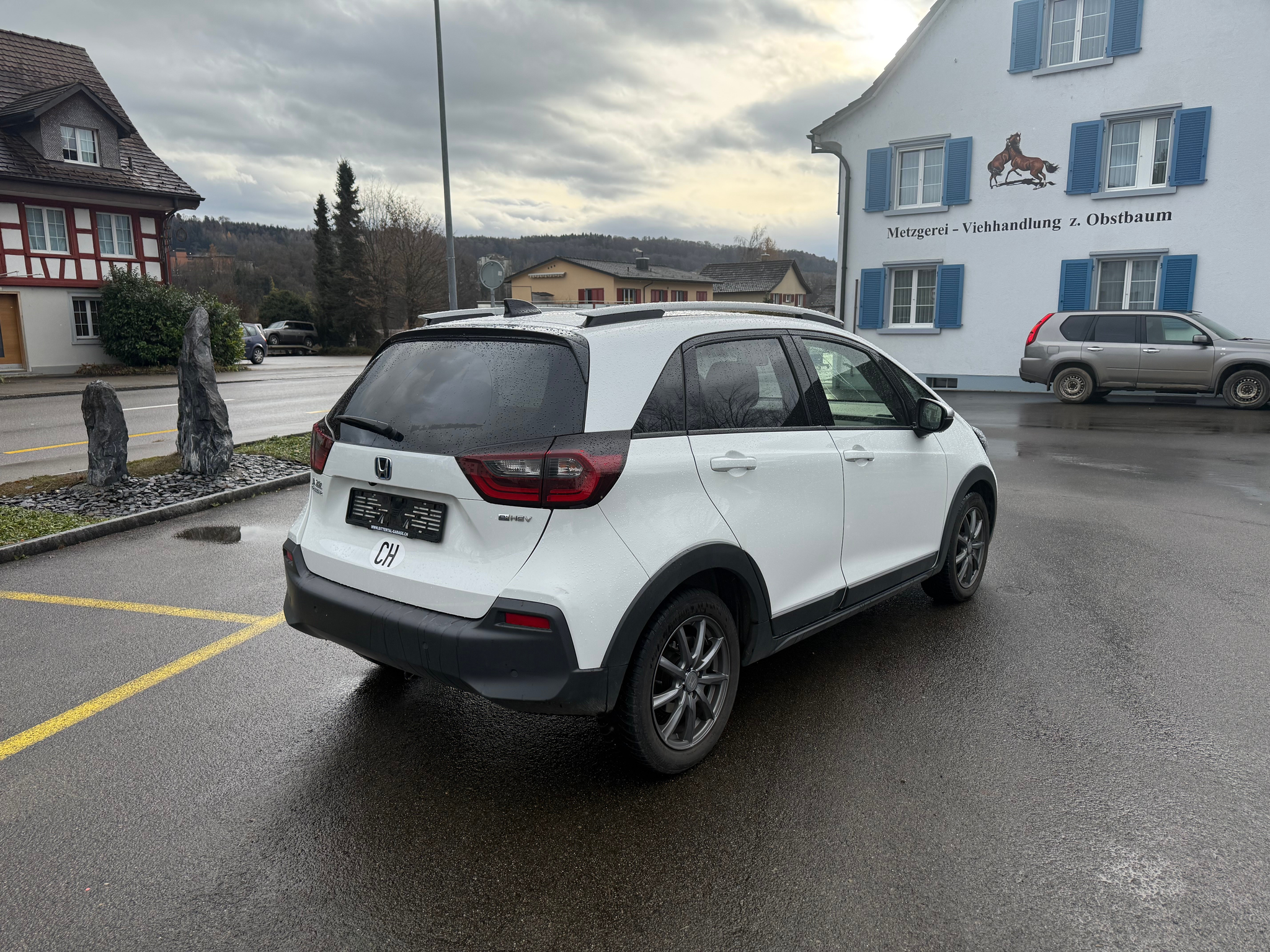 listing desktop thumbnail image 2