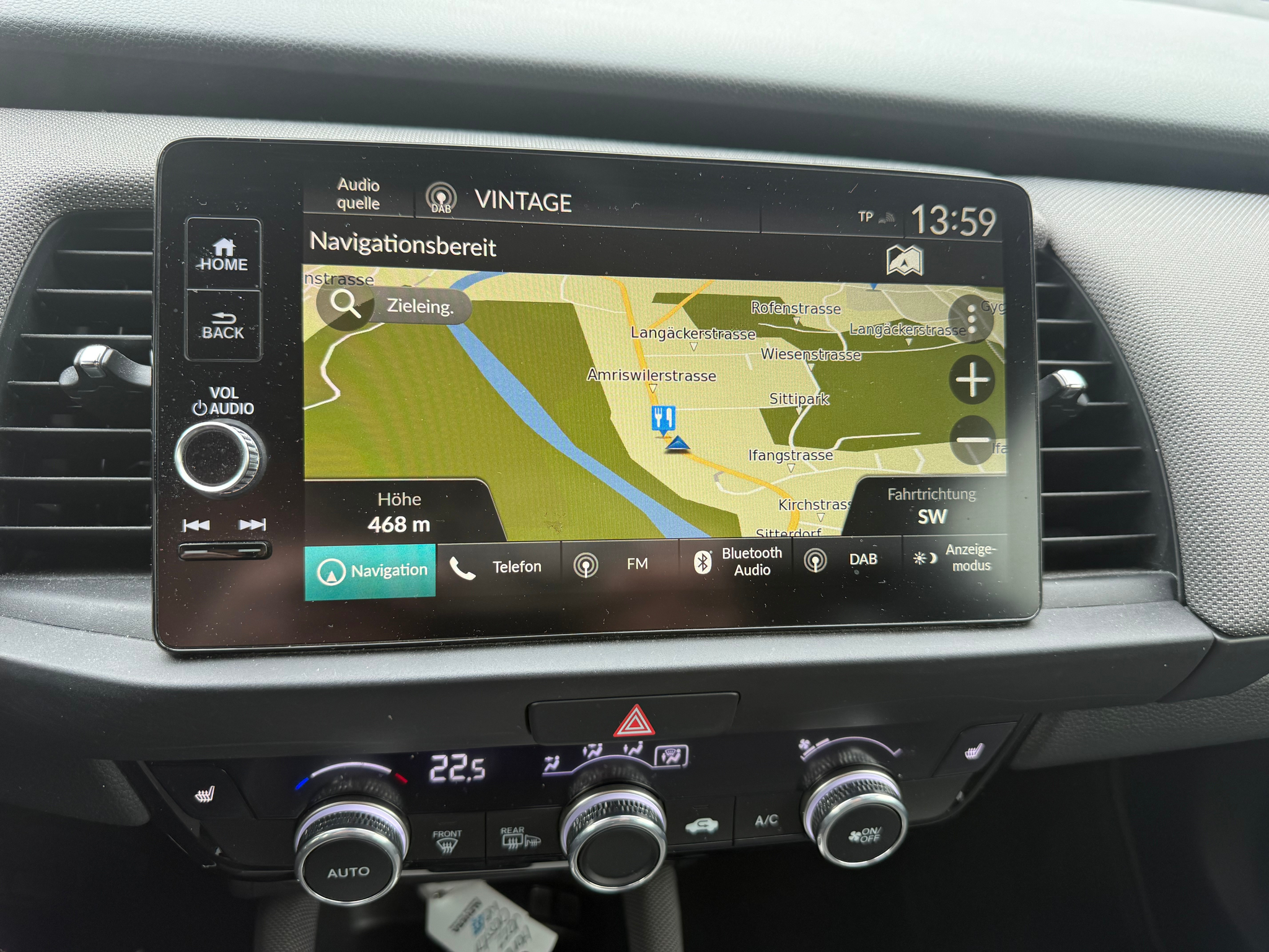 listing desktop thumbnail image 12