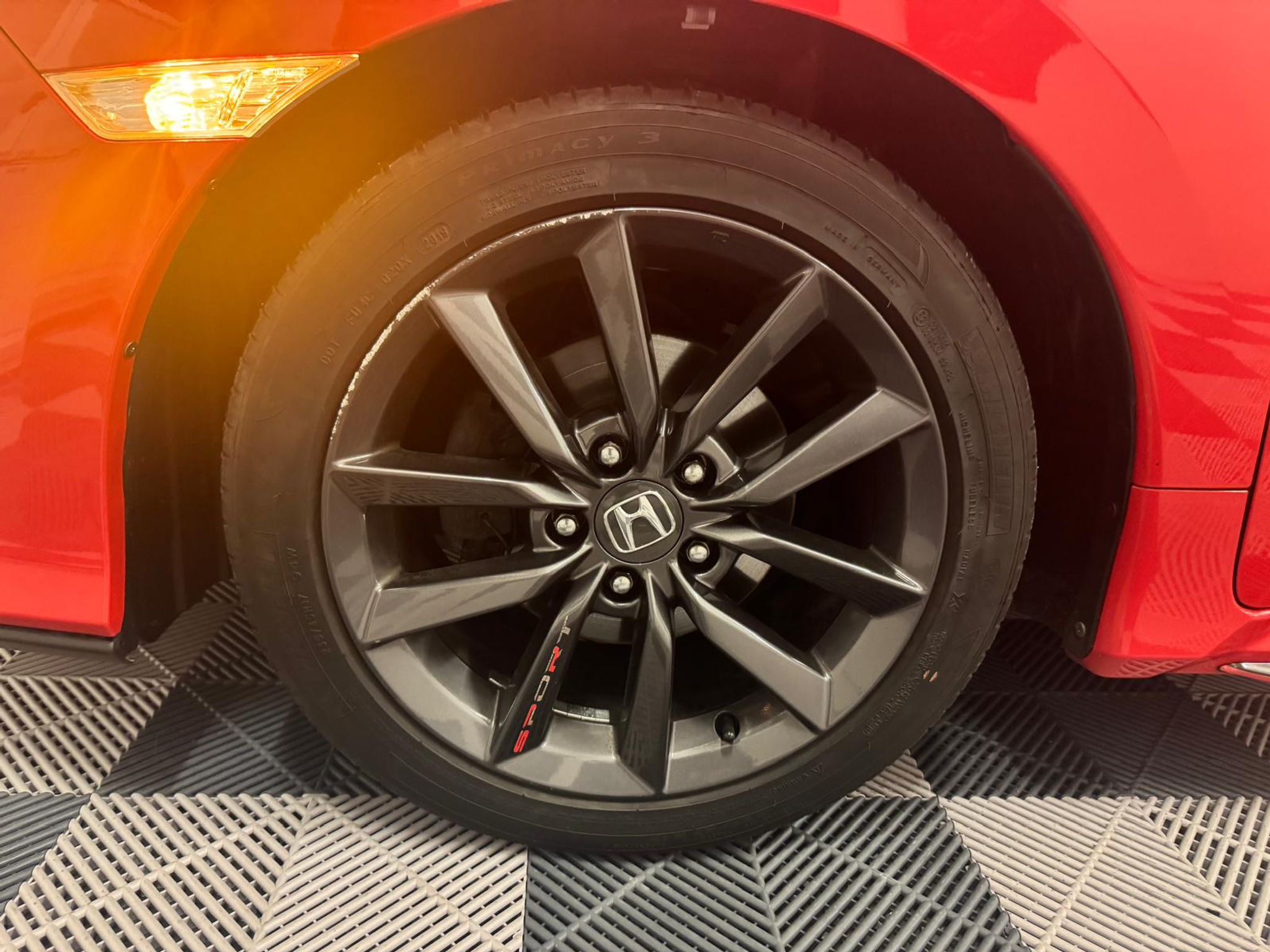 listing desktop thumbnail image 27