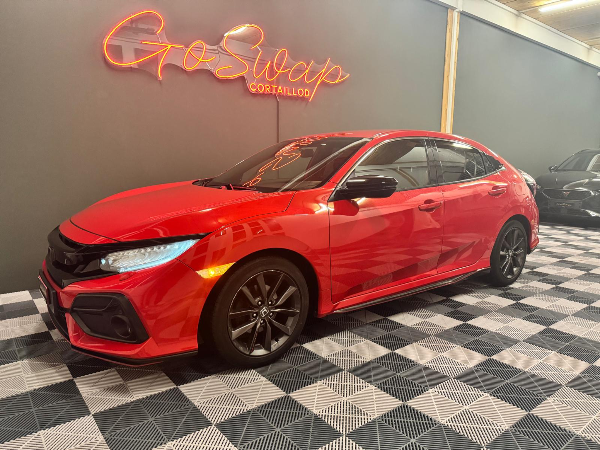 listing desktop thumbnail image 0