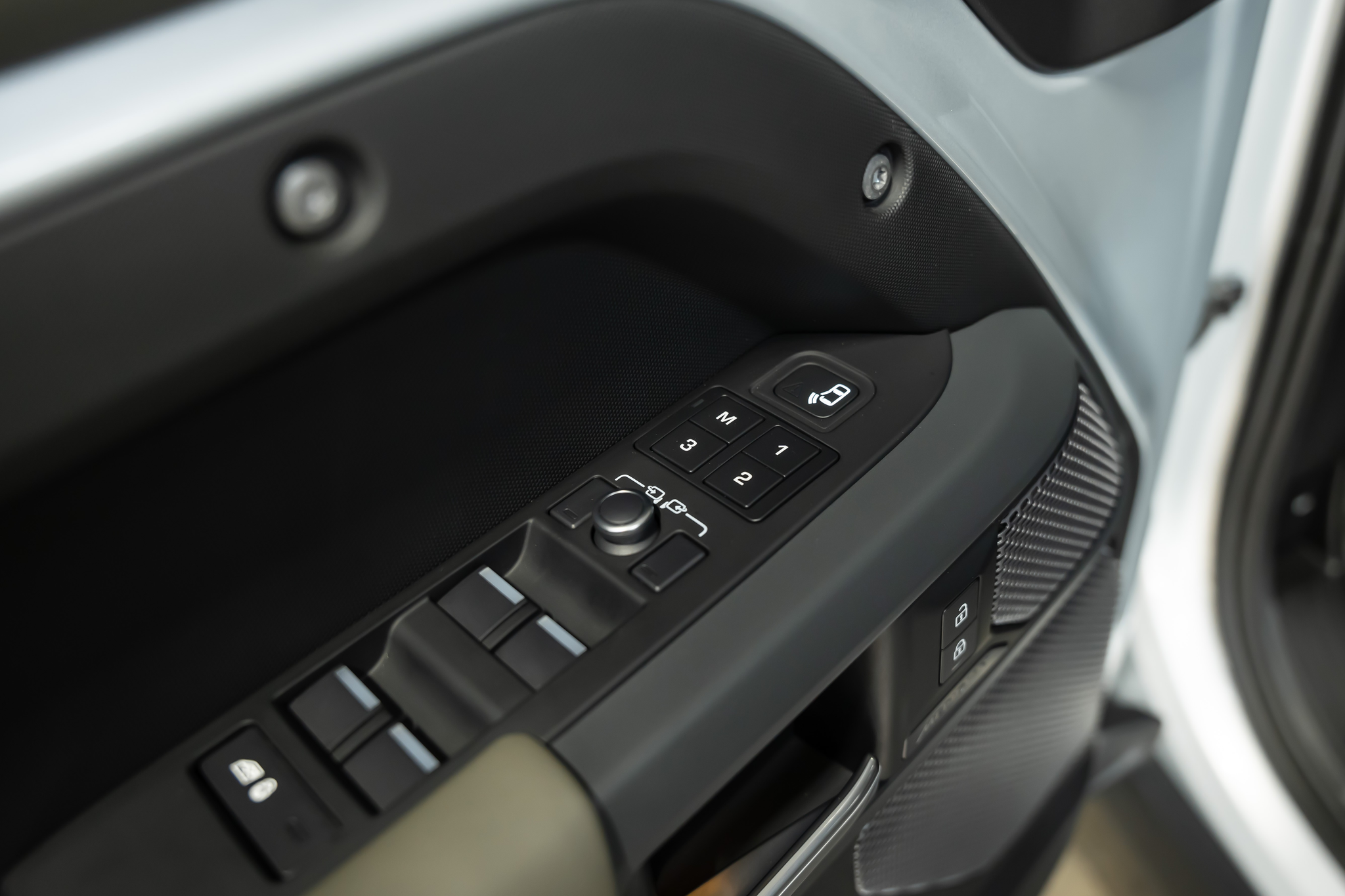 listing desktop thumbnail image 18