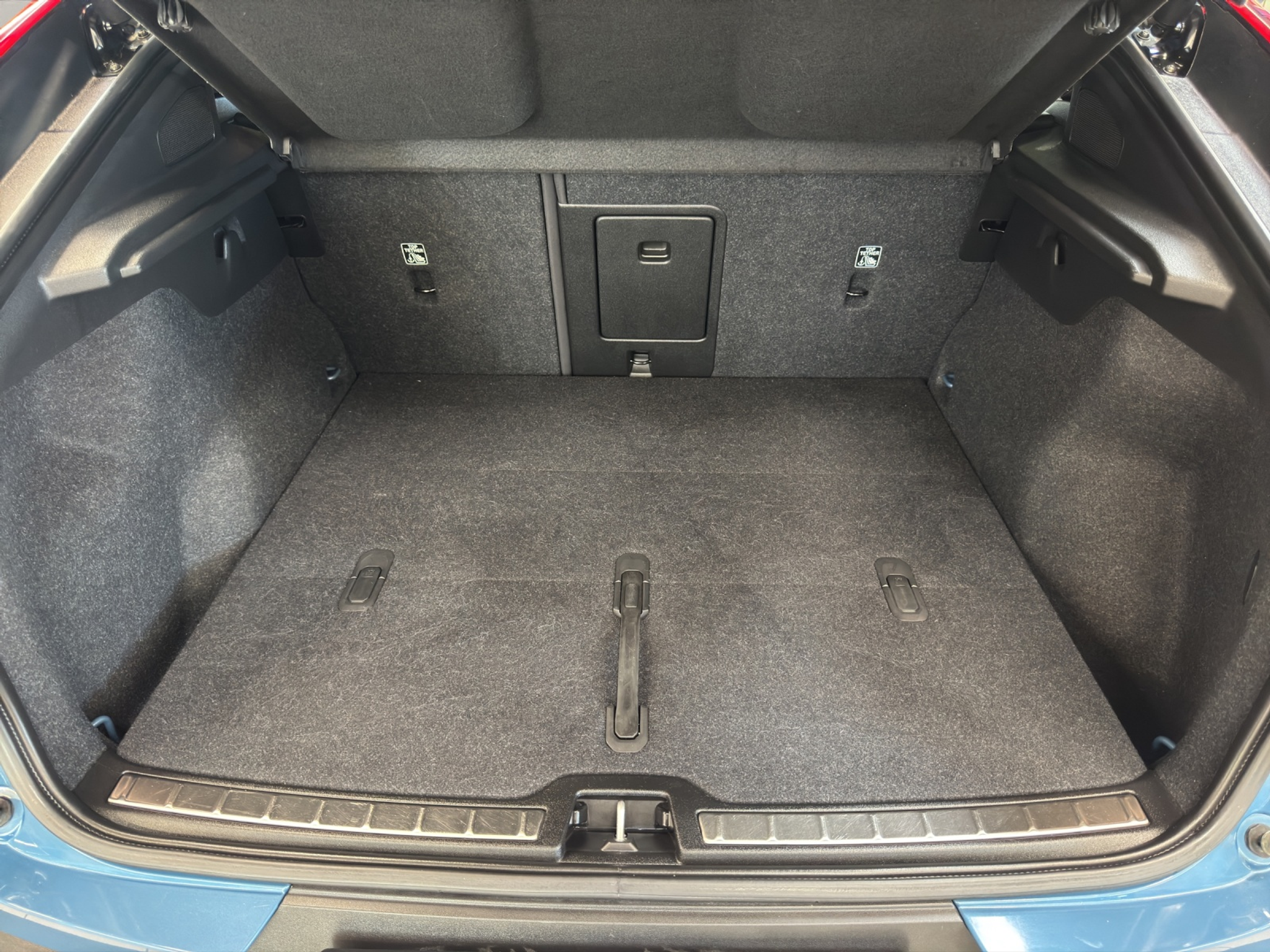 listing desktop thumbnail image 15