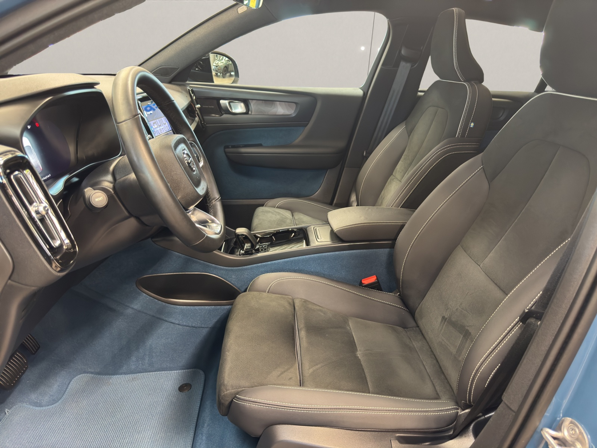 listing desktop thumbnail image 8