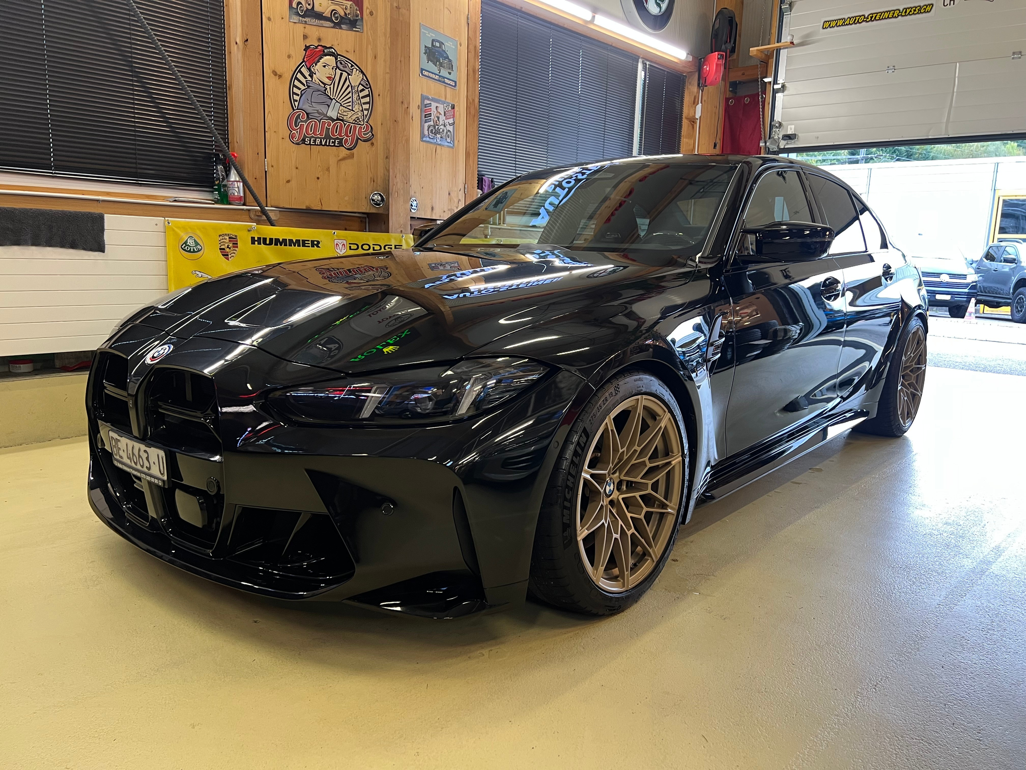 listing desktop thumbnail image 14