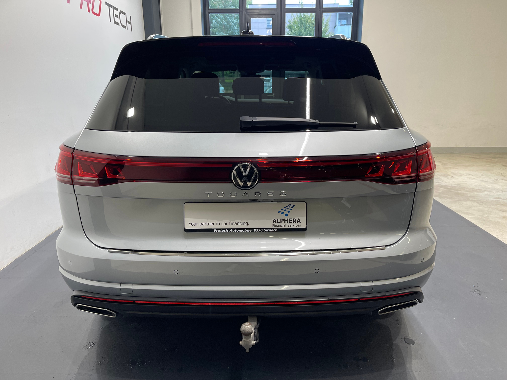 listing desktop thumbnail image 4