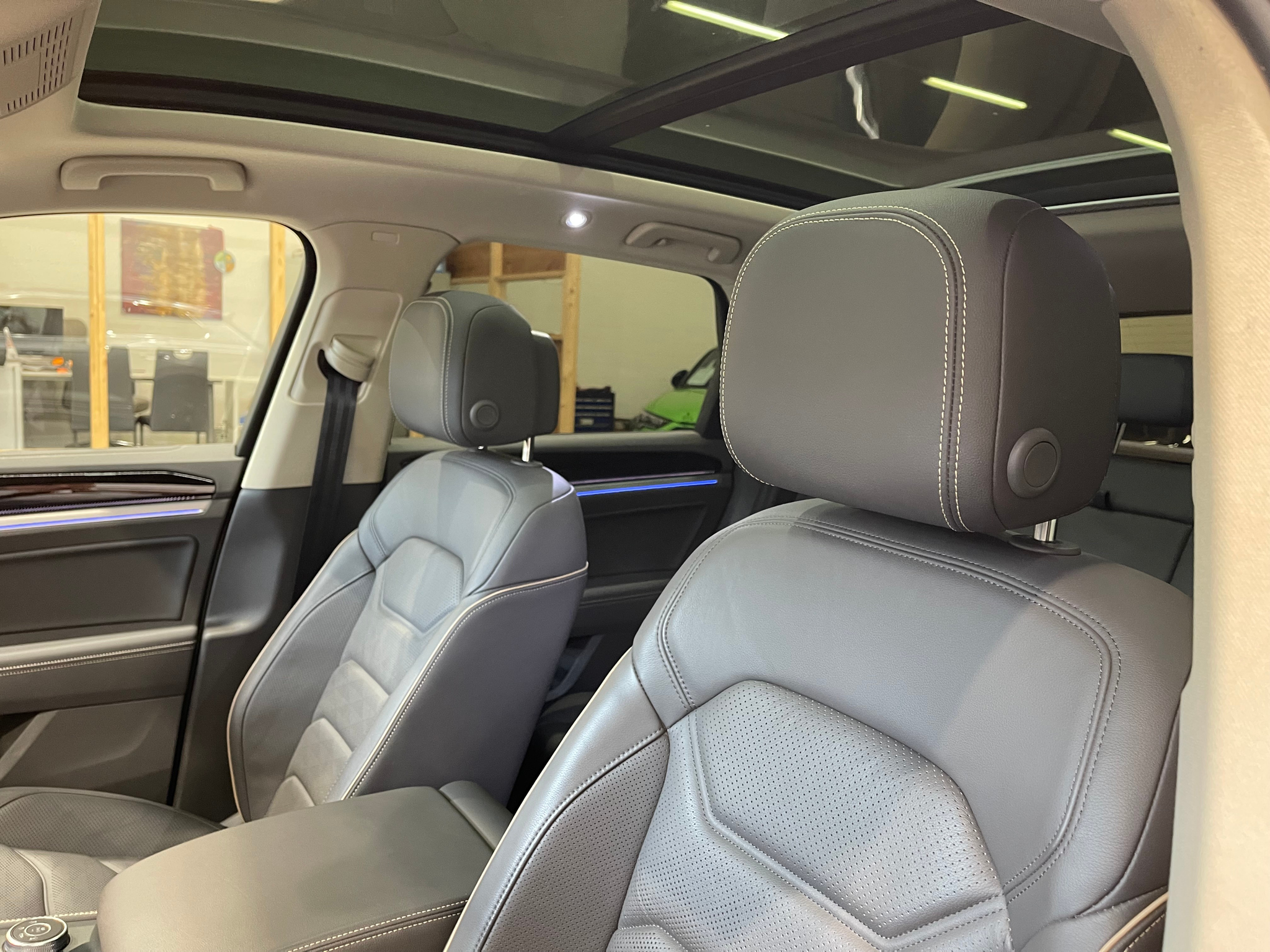 listing desktop thumbnail image 9