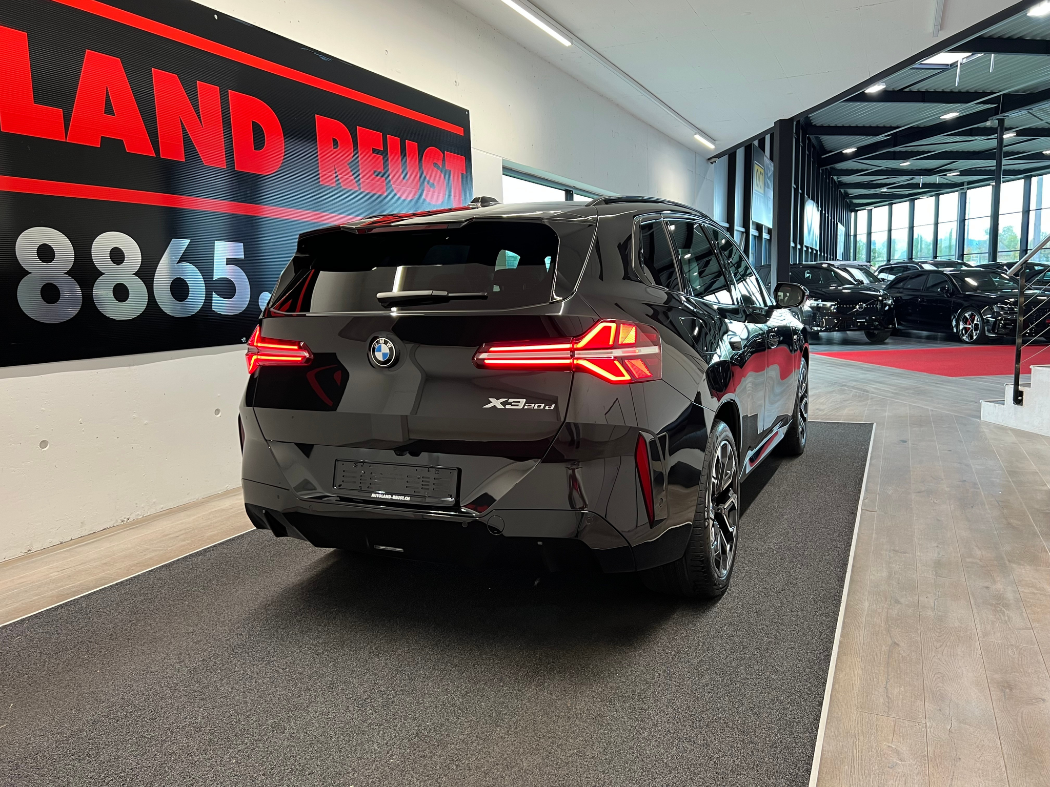 listing desktop thumbnail image 6