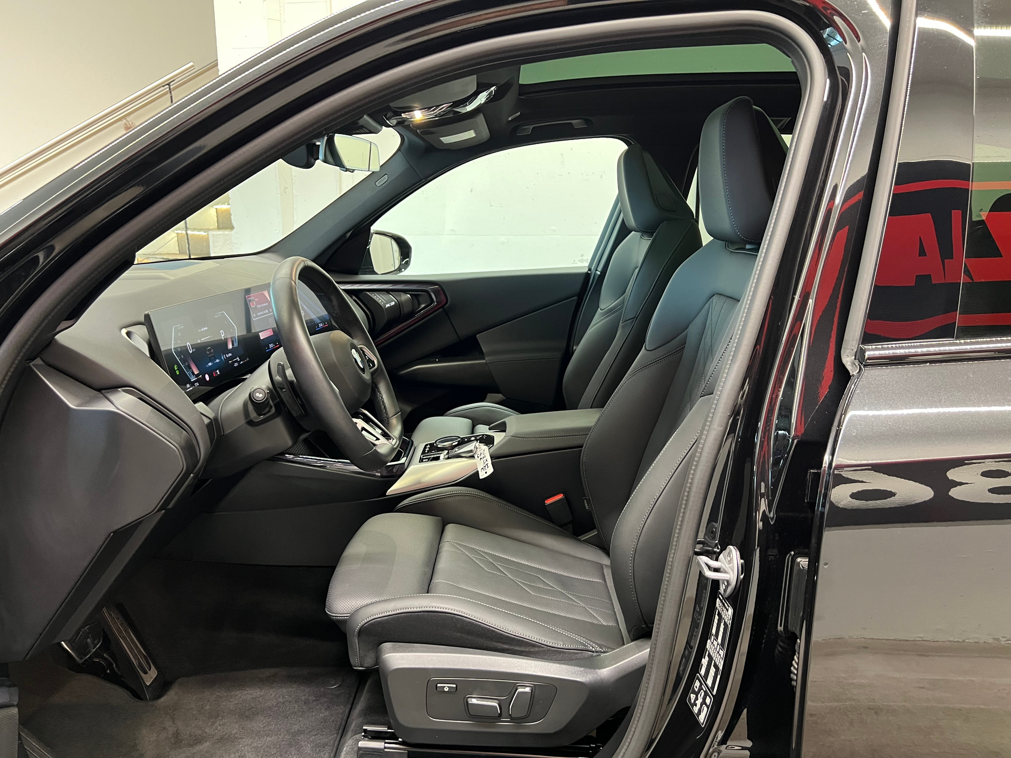 listing desktop thumbnail image 14