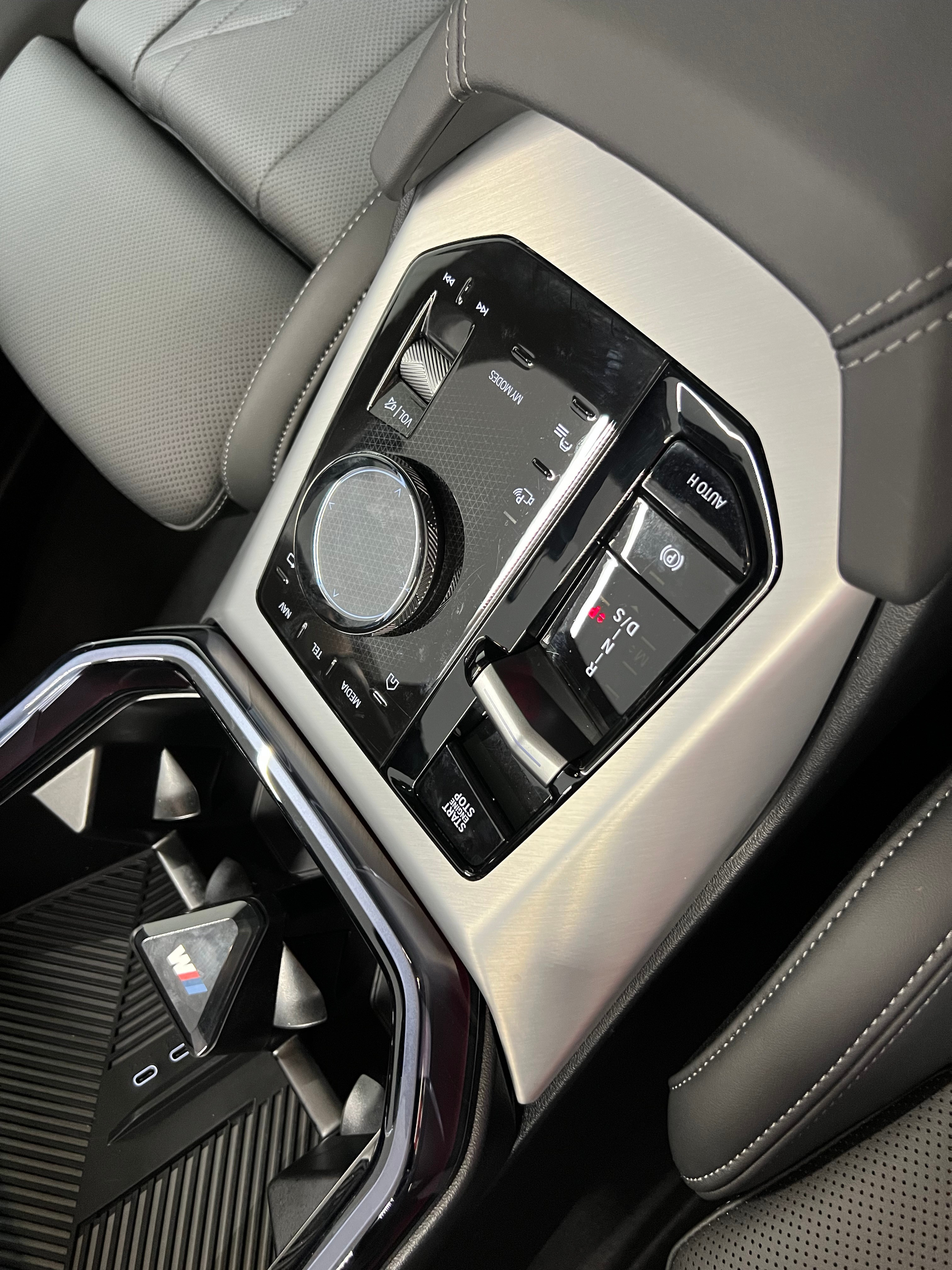 listing desktop thumbnail image 23