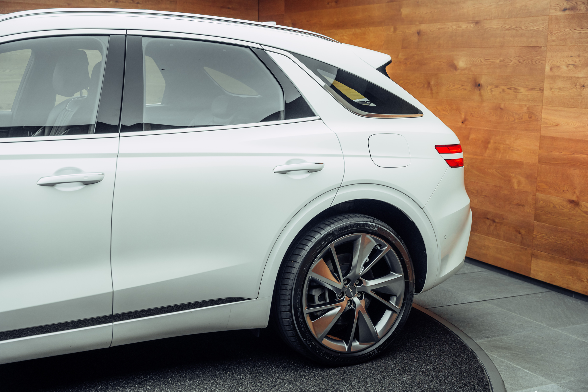 listing desktop thumbnail image 20