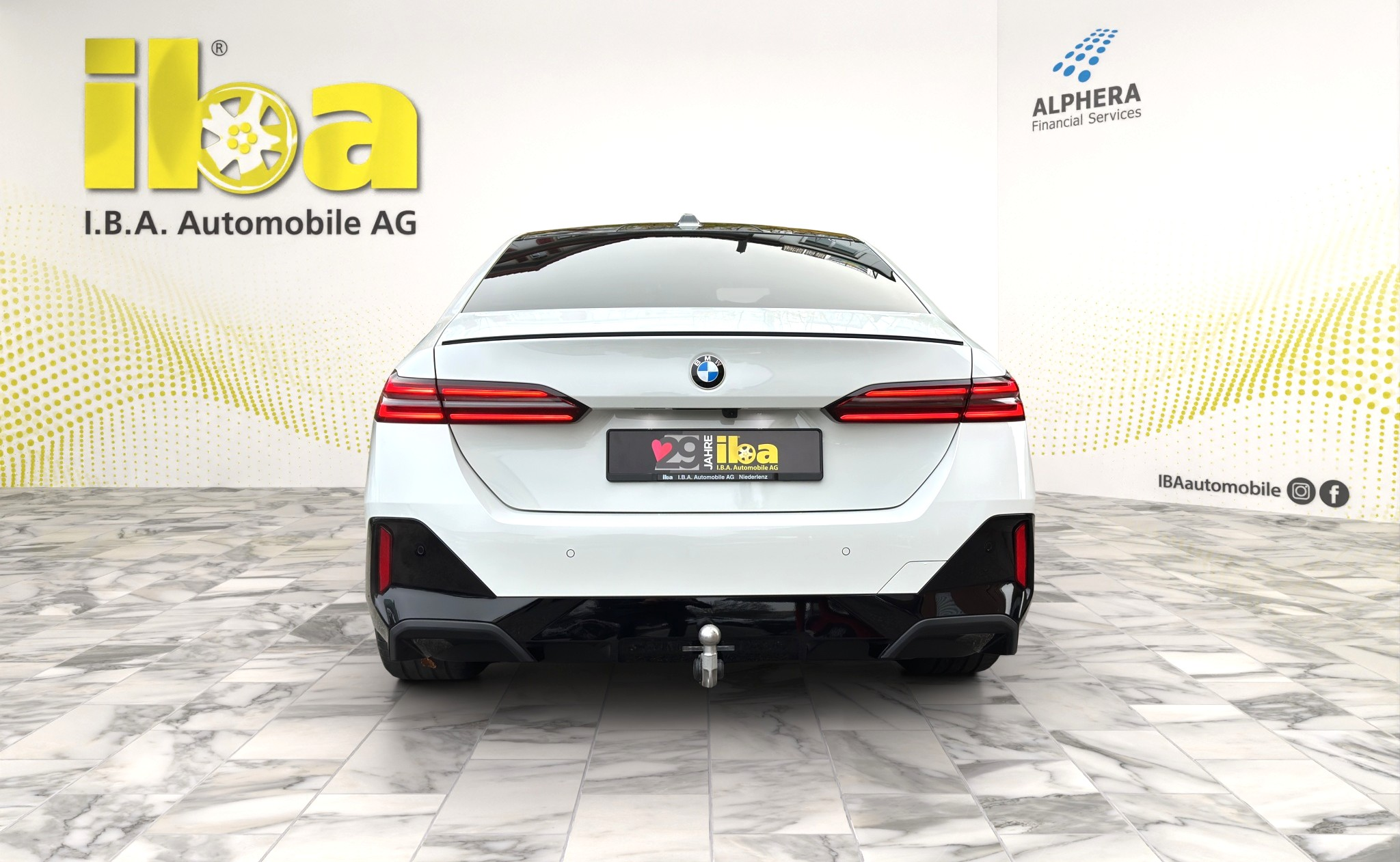 listing desktop thumbnail image 3