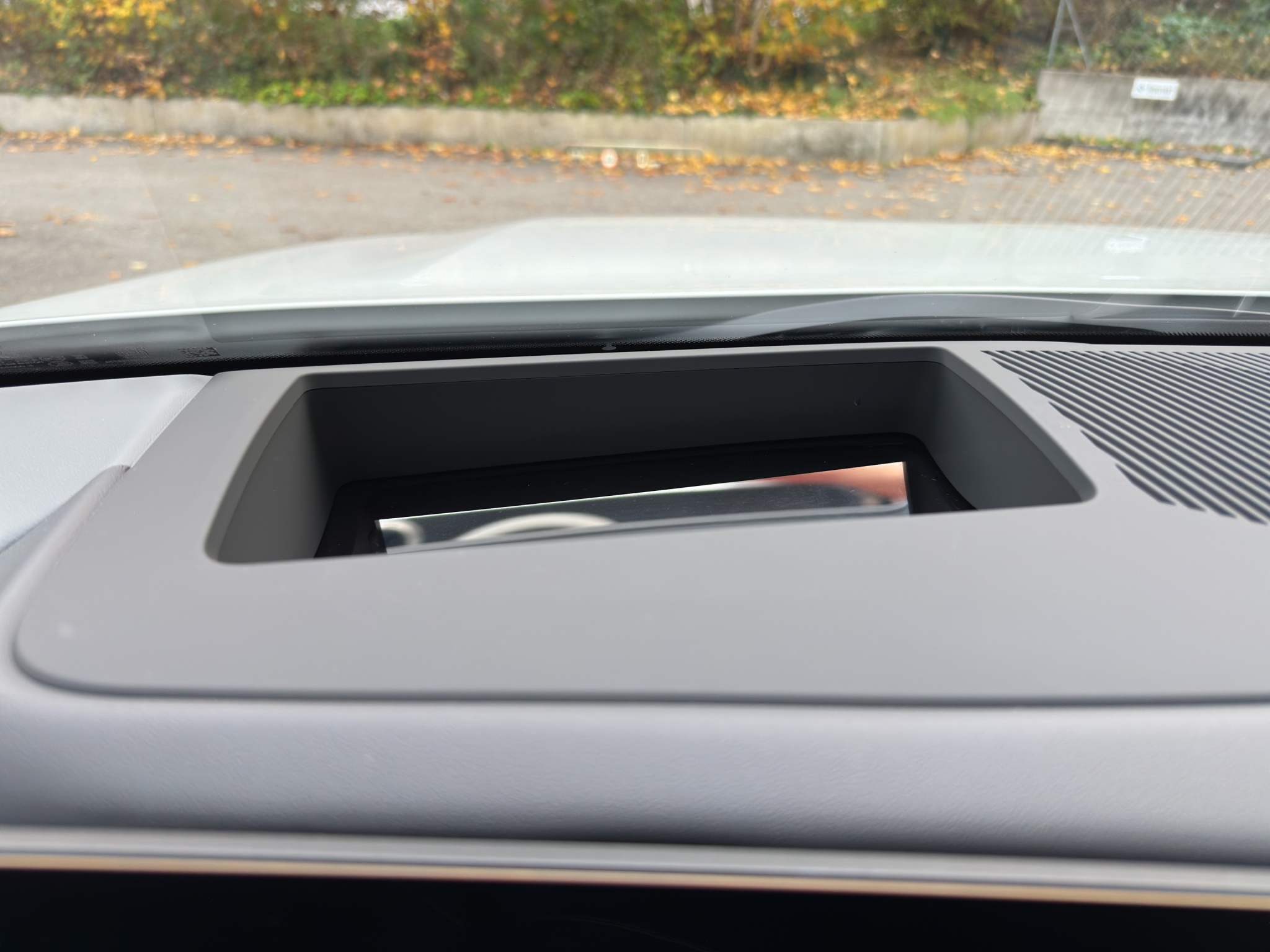 listing desktop thumbnail image 15