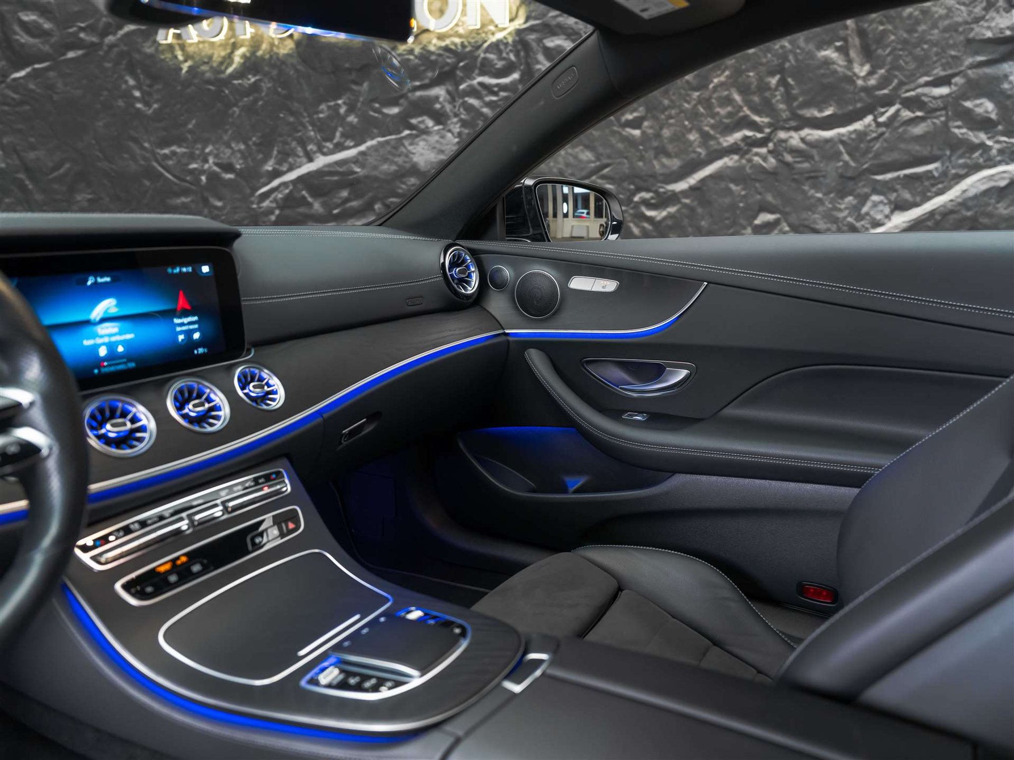 listing desktop thumbnail image 8