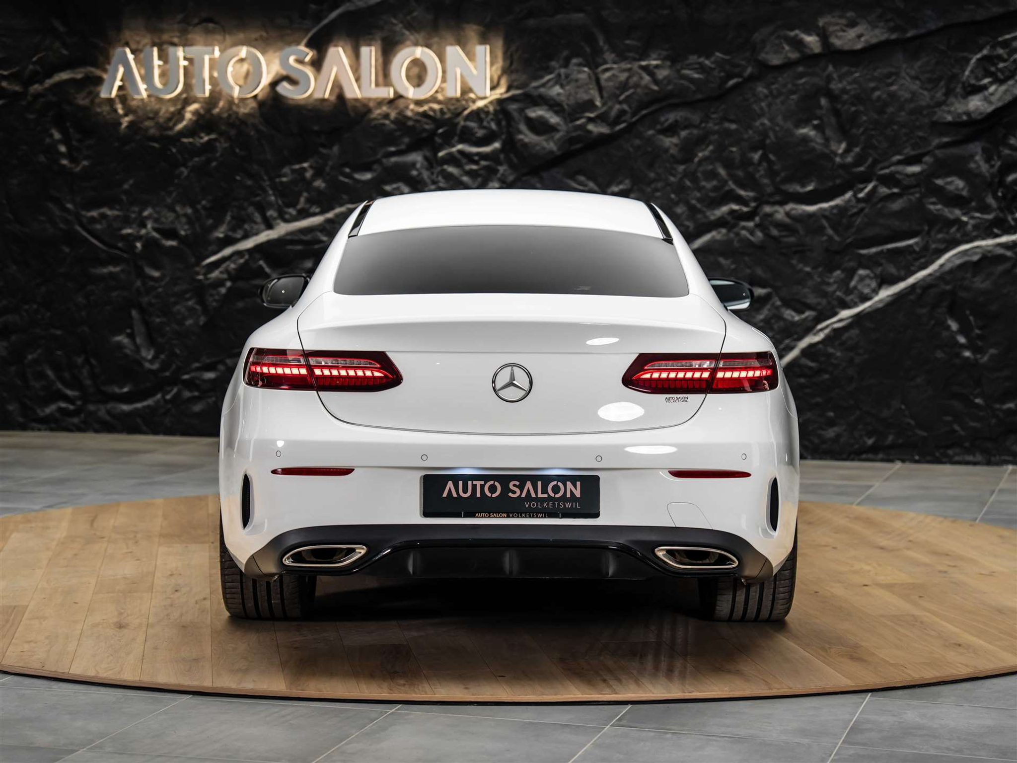 listing desktop thumbnail image 3