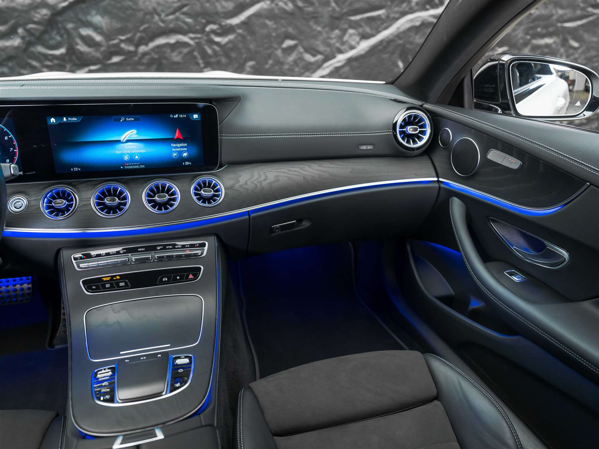 listing desktop thumbnail image 25