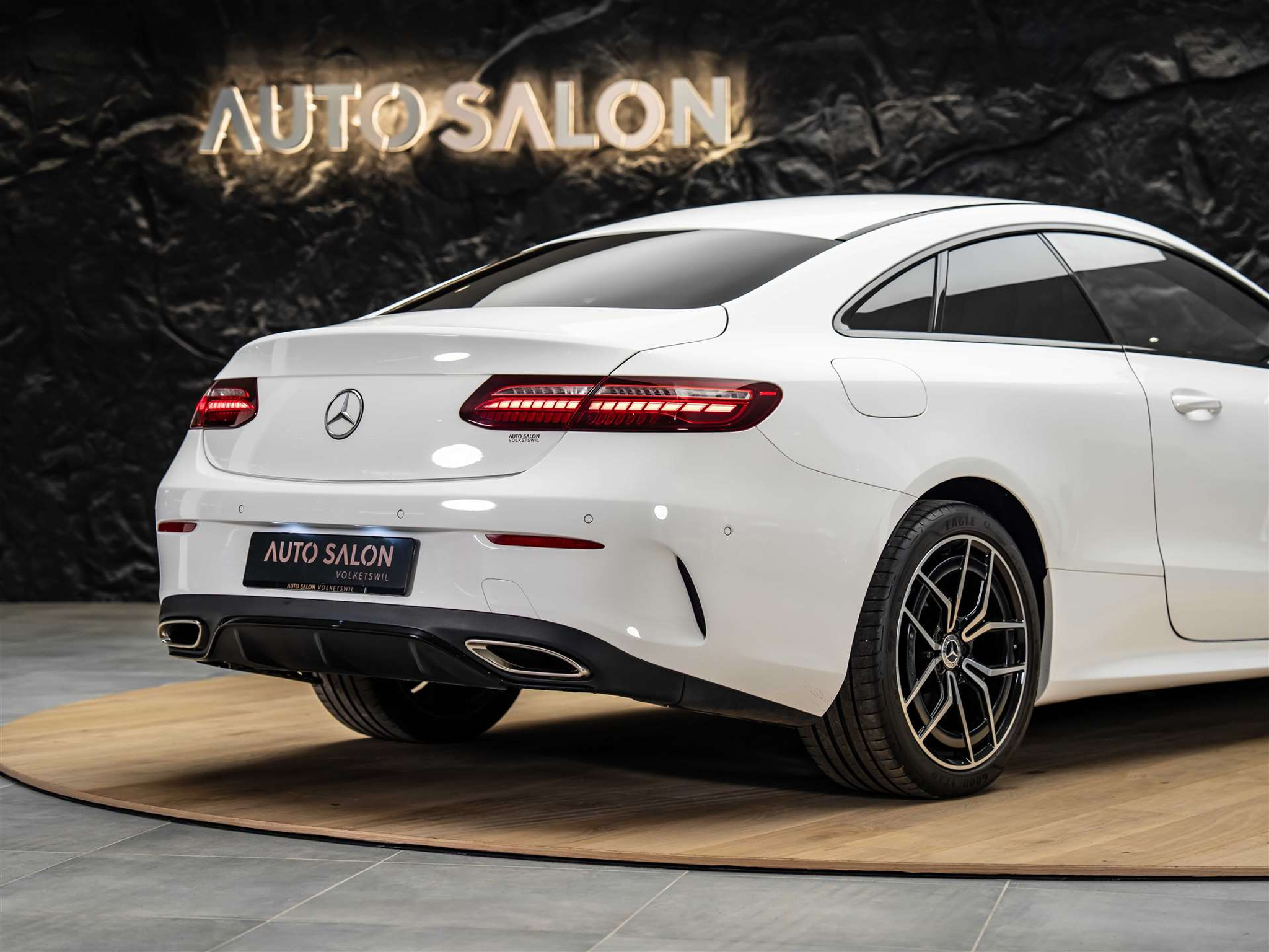 listing desktop thumbnail image 19