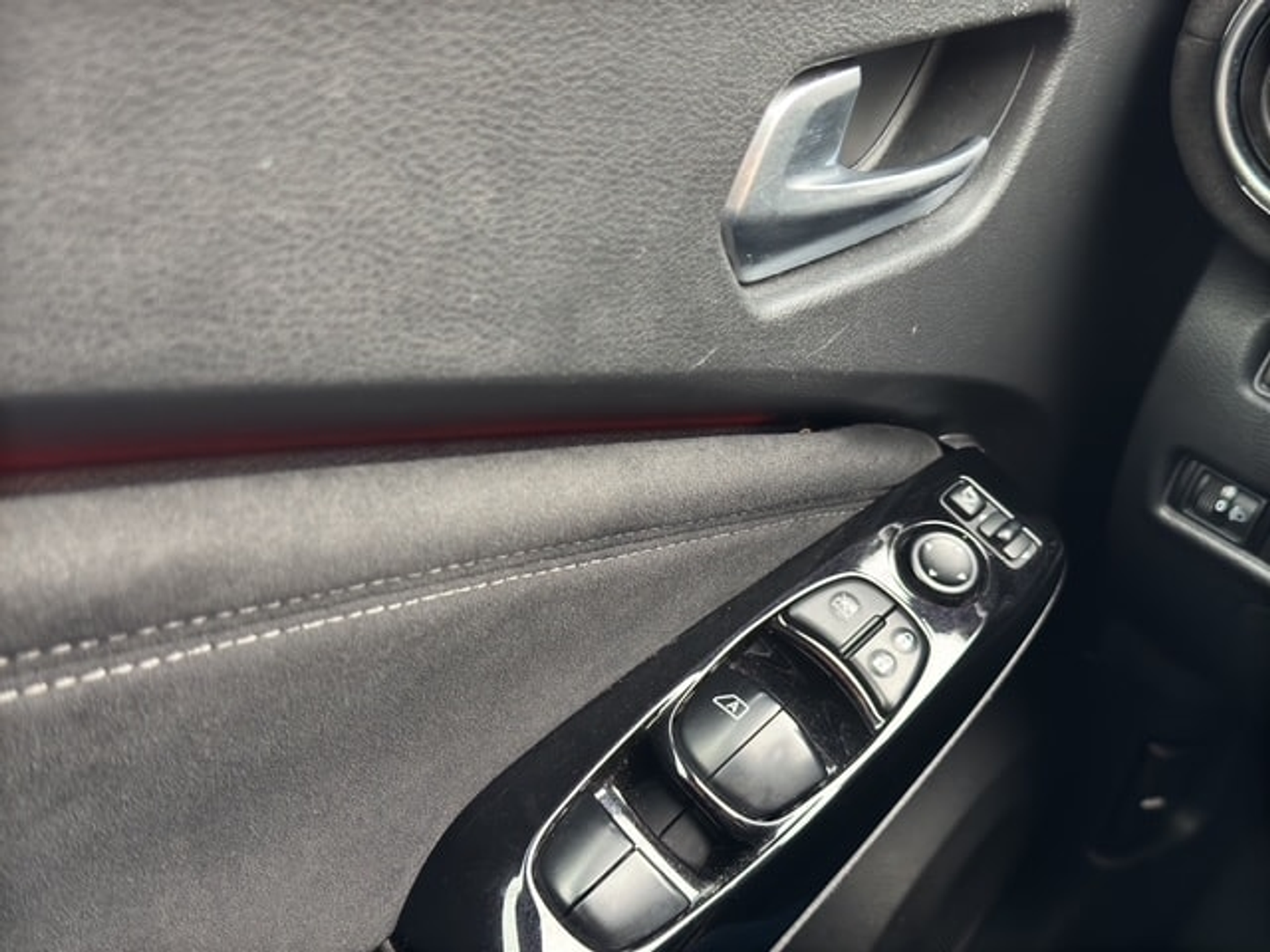 listing desktop thumbnail image 20