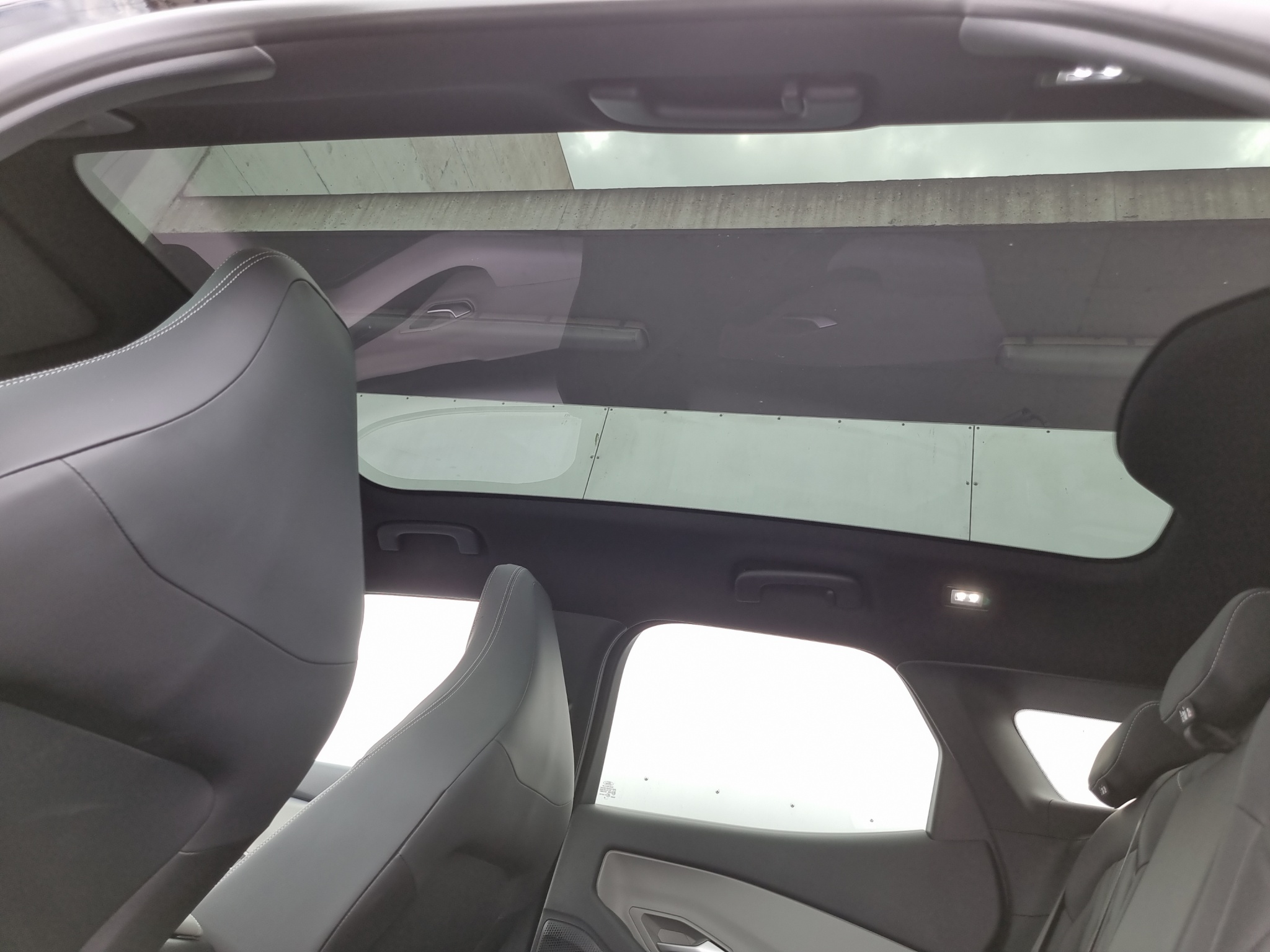 listing desktop thumbnail image 12