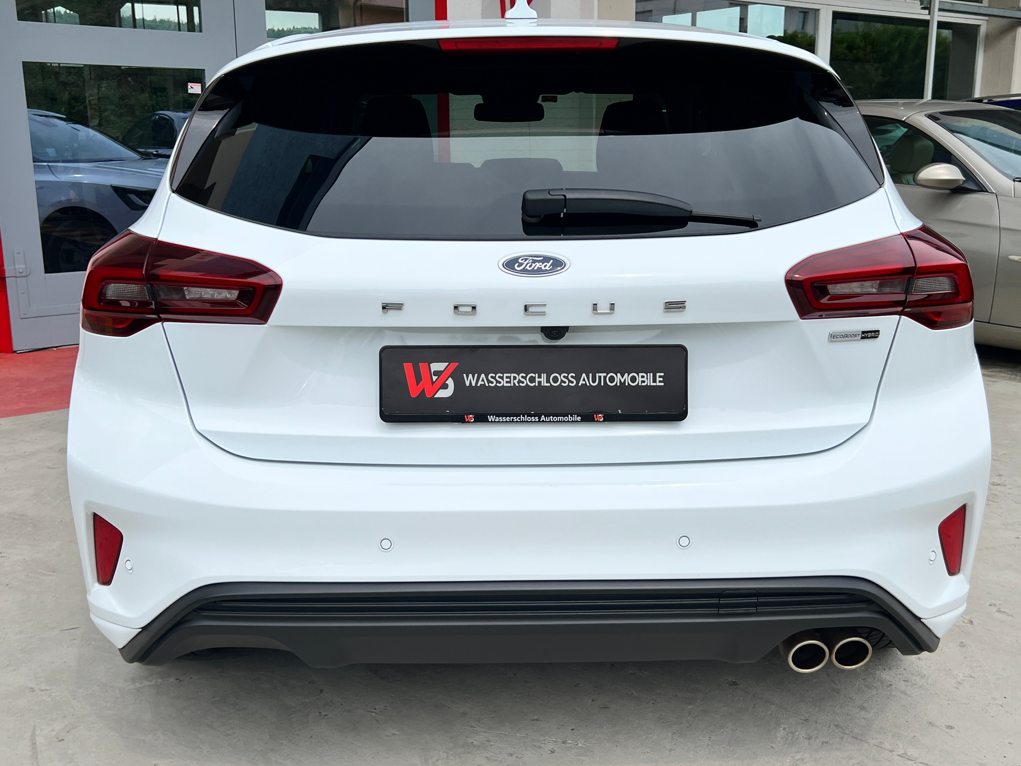 listing desktop thumbnail image 7