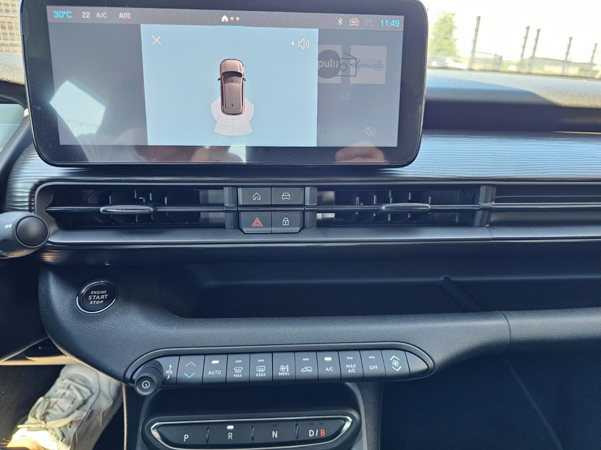 listing desktop thumbnail image 12