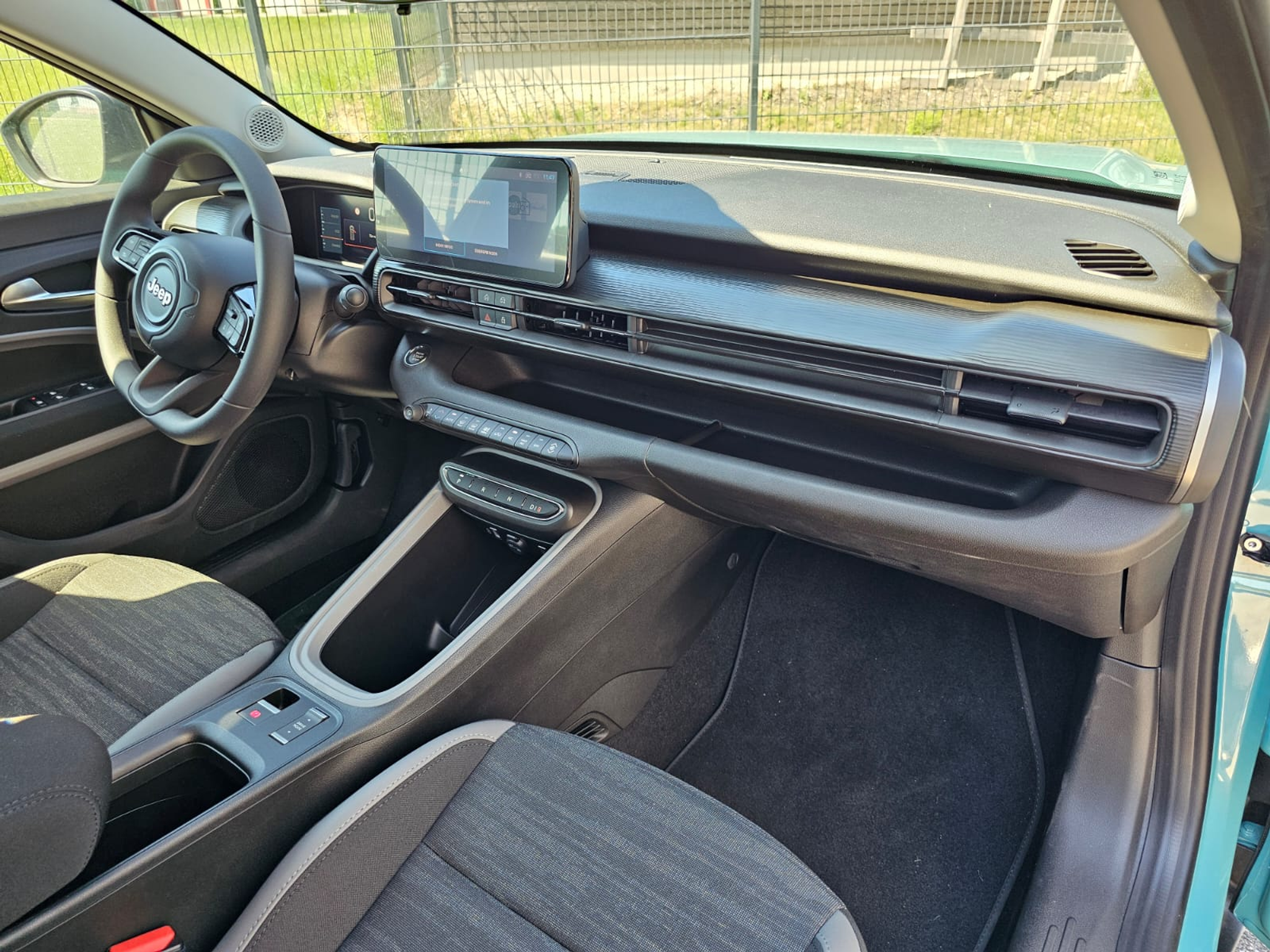 listing desktop thumbnail image 9