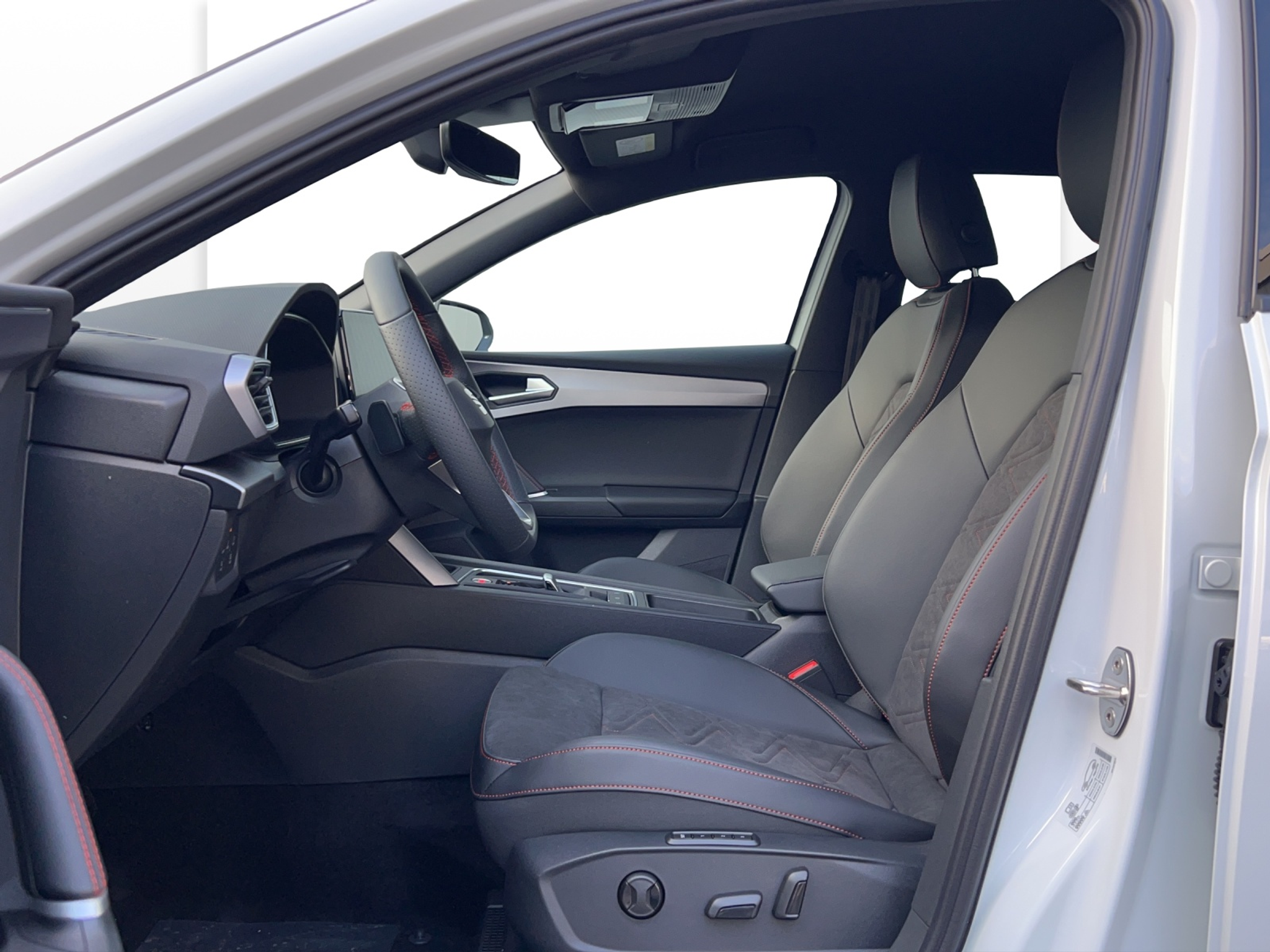 listing desktop thumbnail image 4