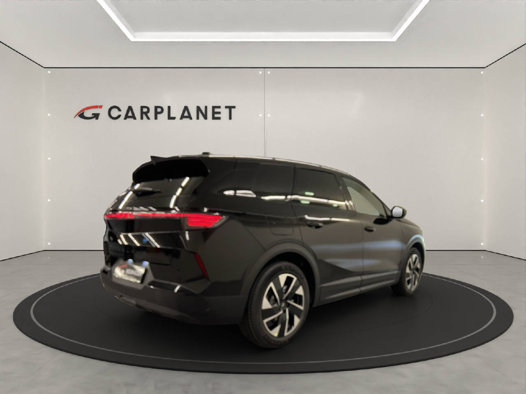 listing desktop thumbnail image 3