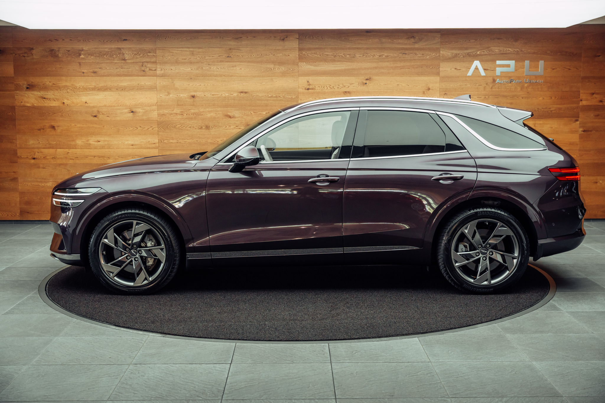 listing desktop thumbnail image 8