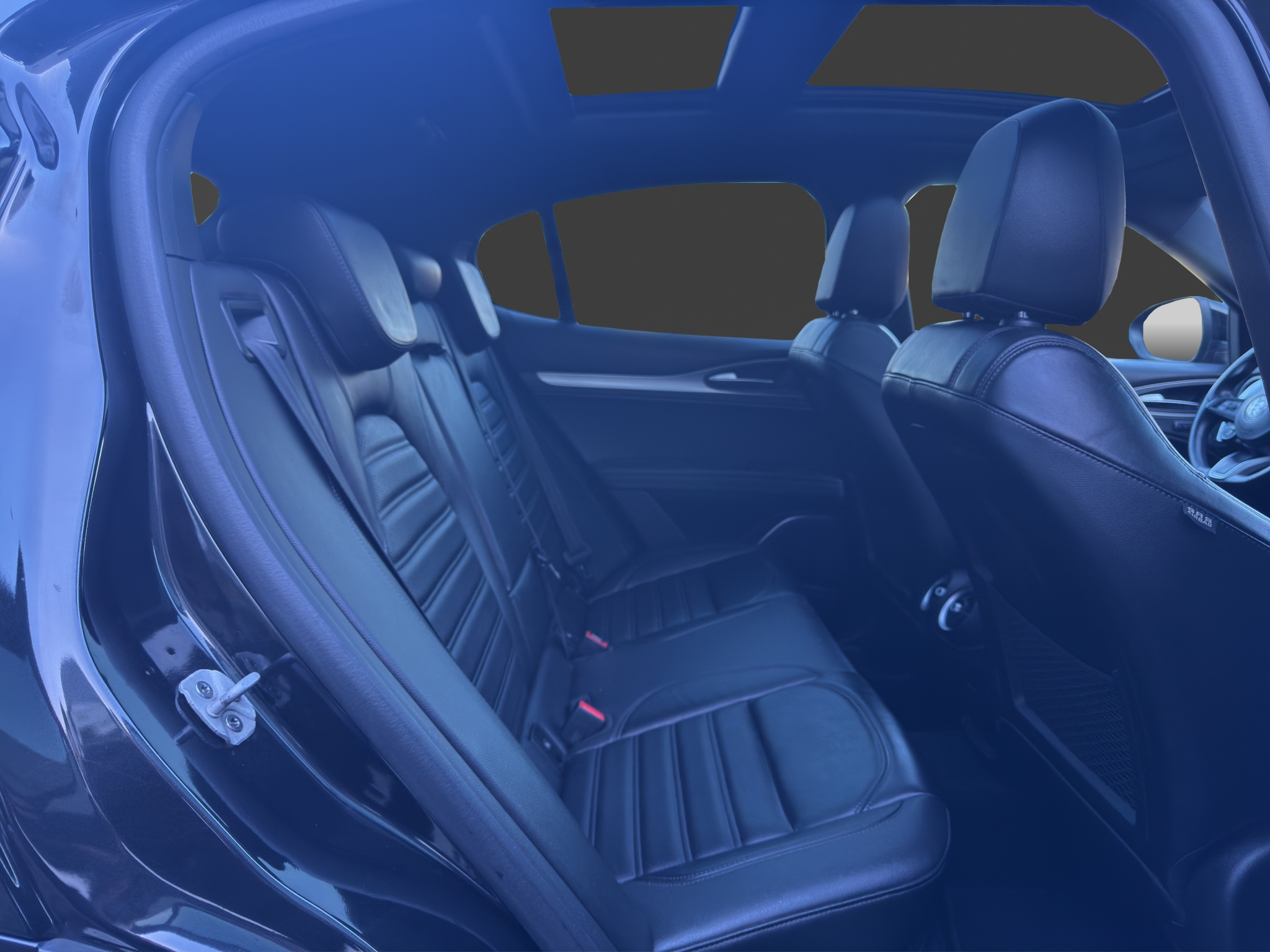 listing desktop thumbnail image 17