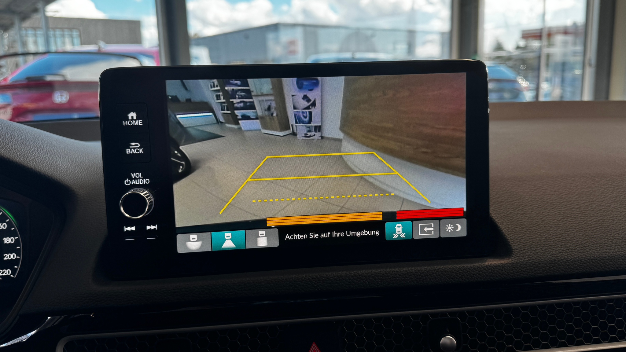 listing desktop thumbnail image 7